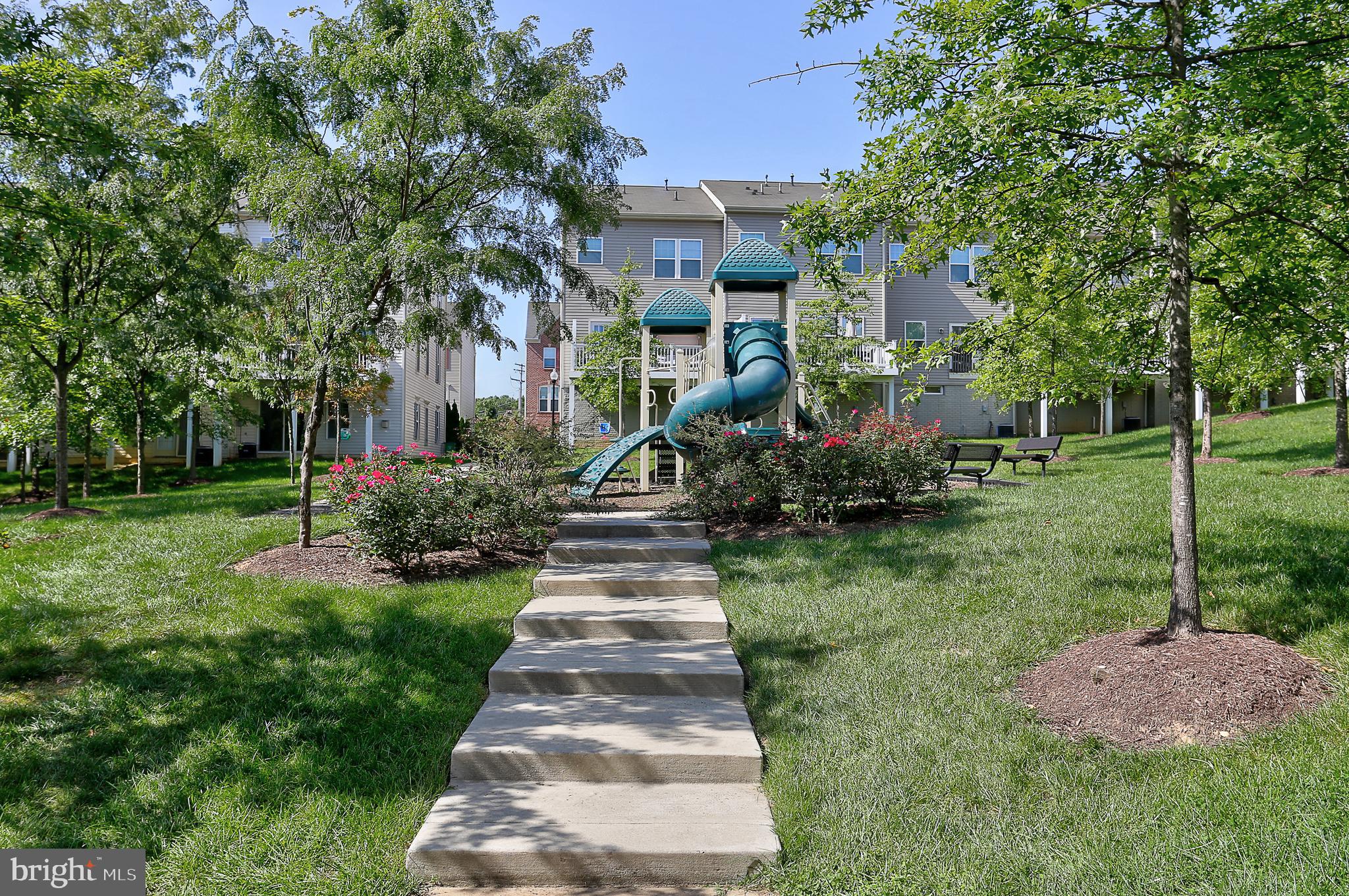HOWARD SQUARE - Residential Lease