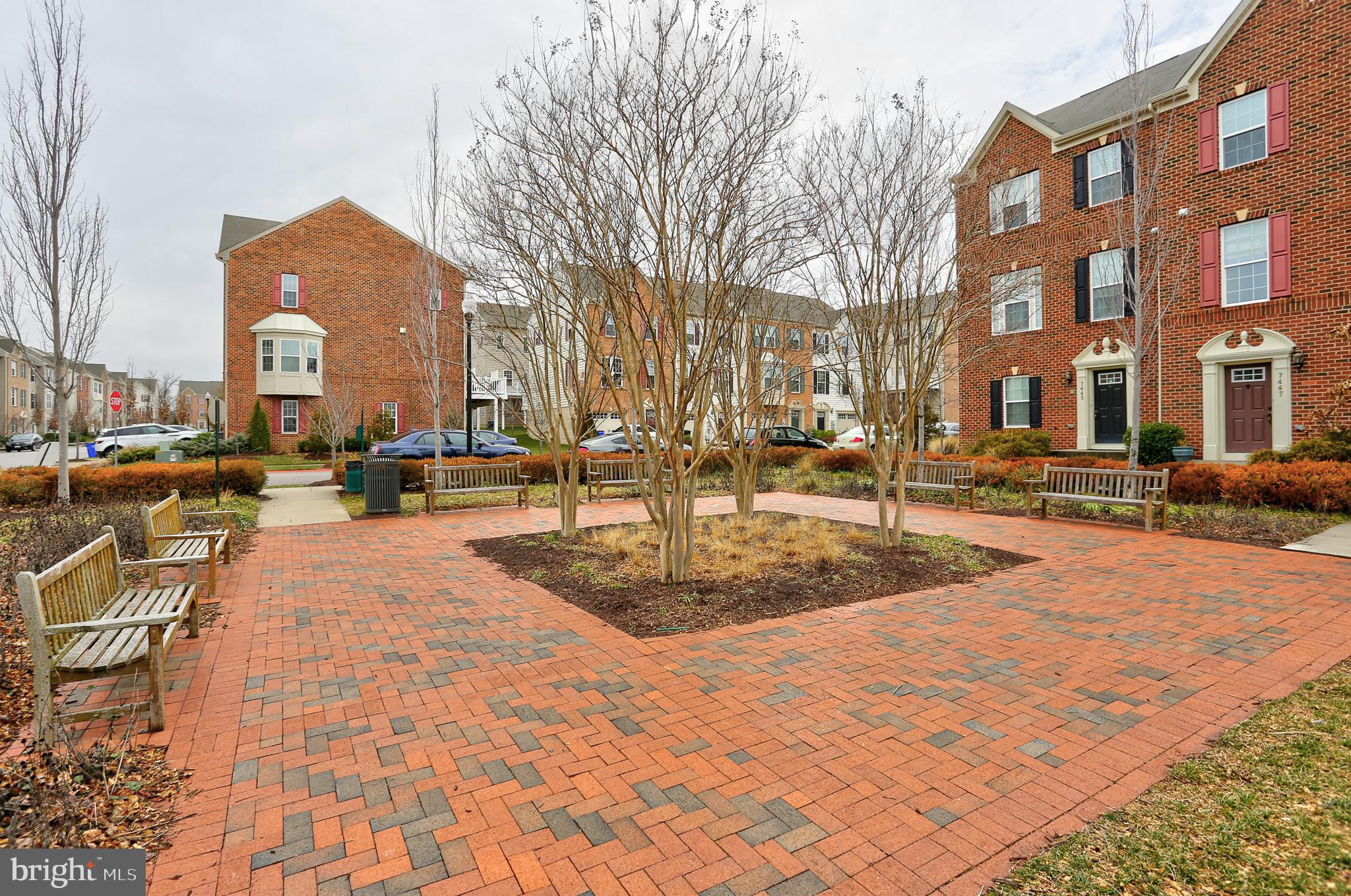 HOWARD SQUARE - Residential Lease