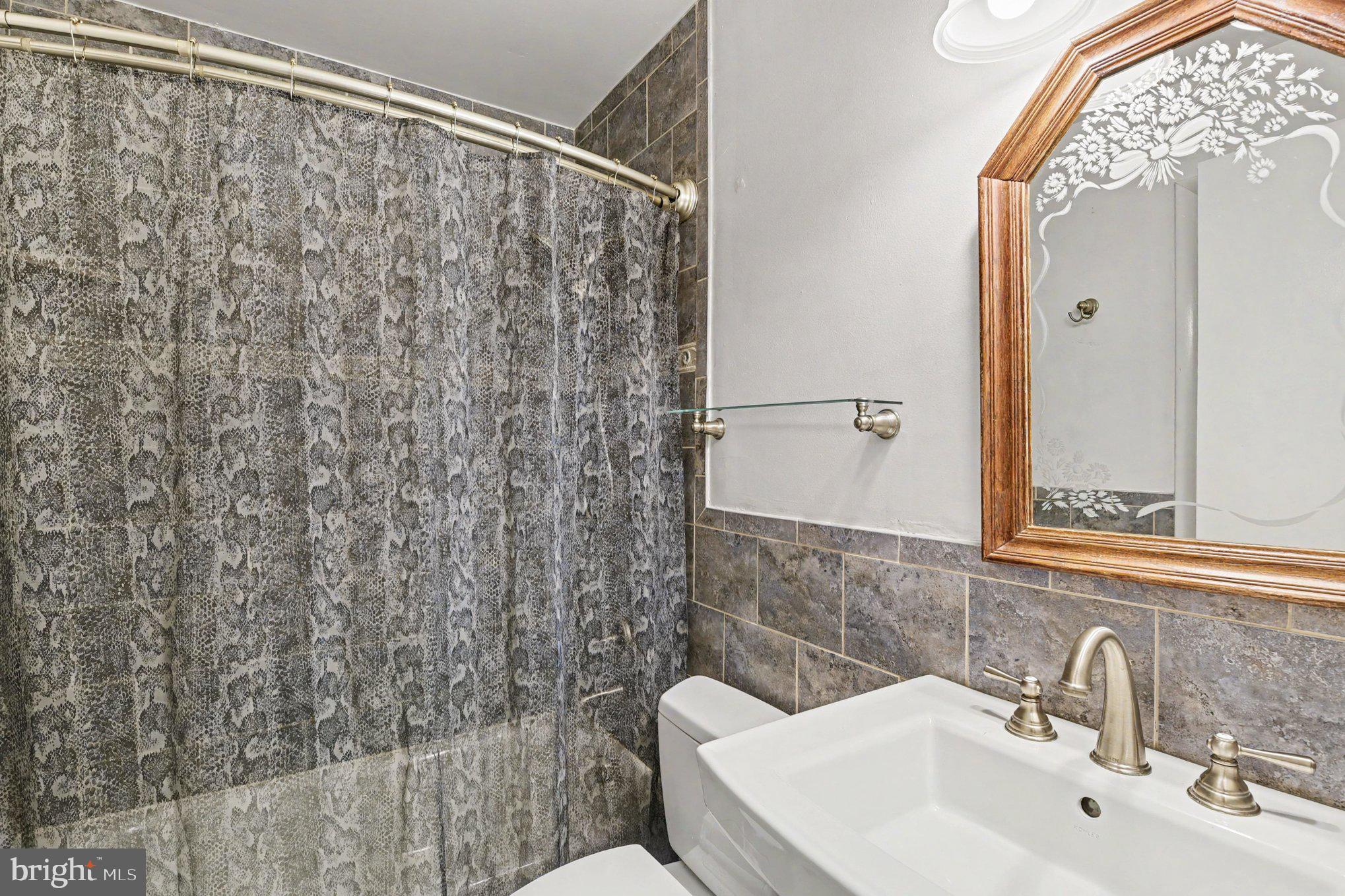 RIDGELY ESTATES - Residential