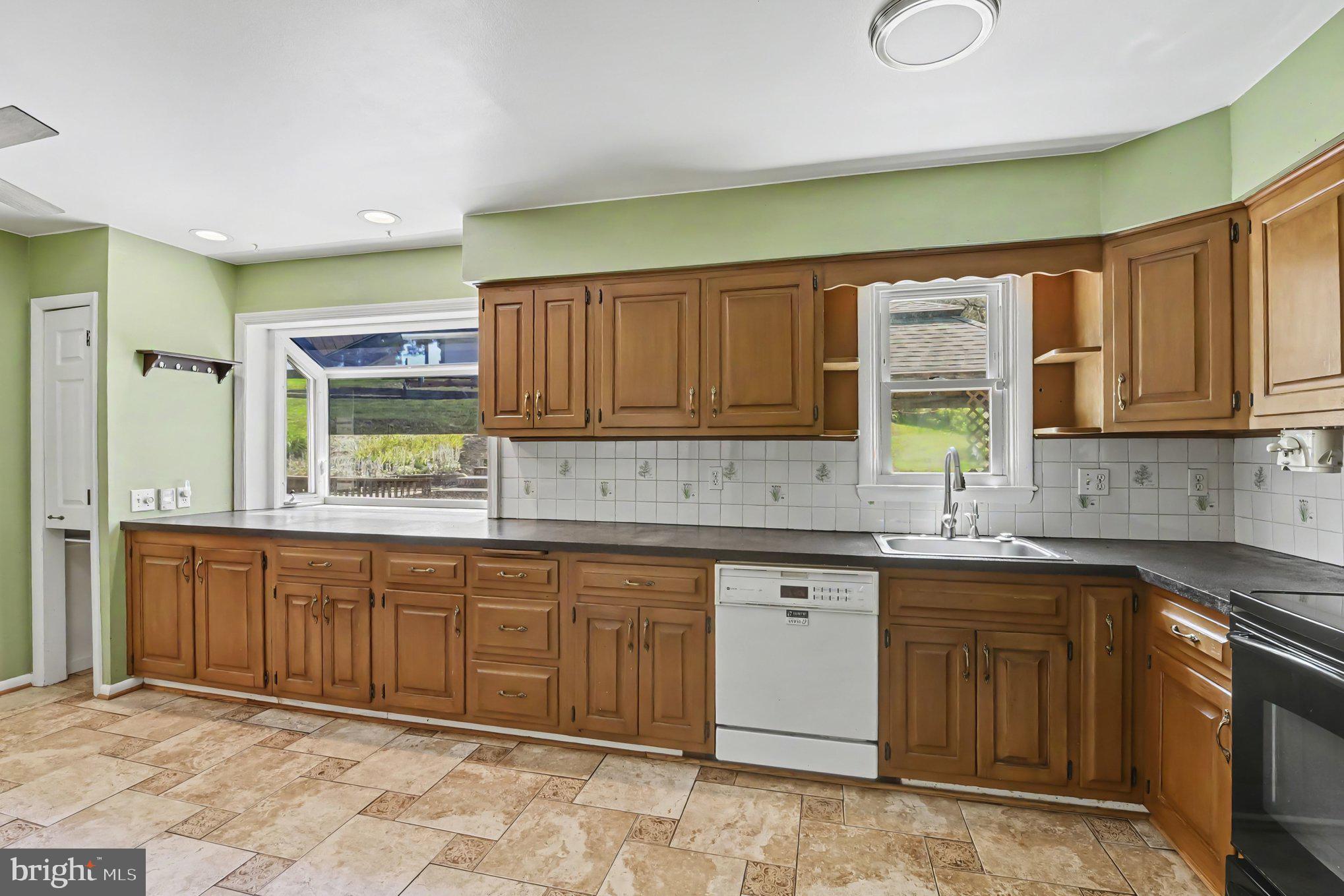 RIDGELY ESTATES - Residential