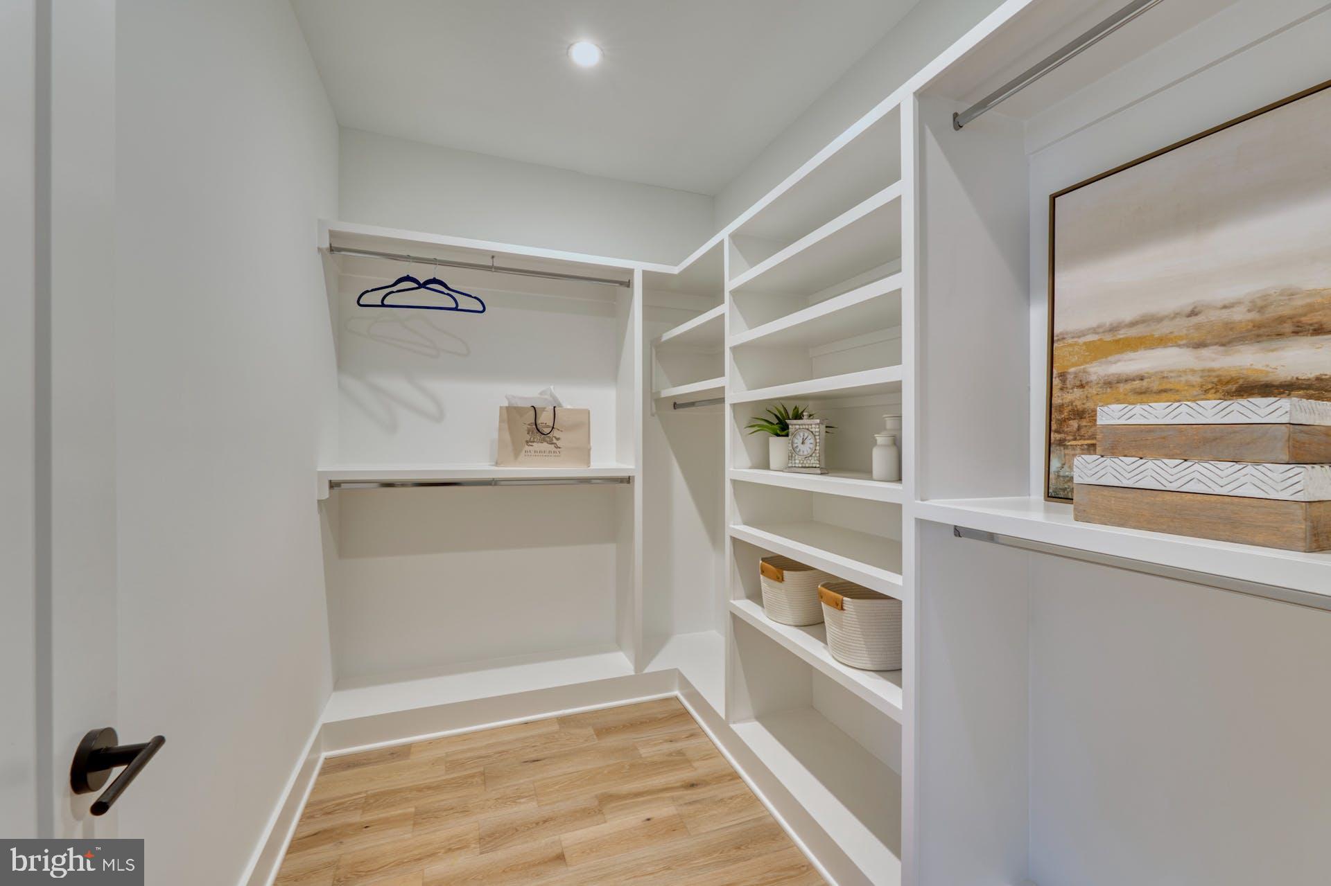 MINOR HILL - Residential