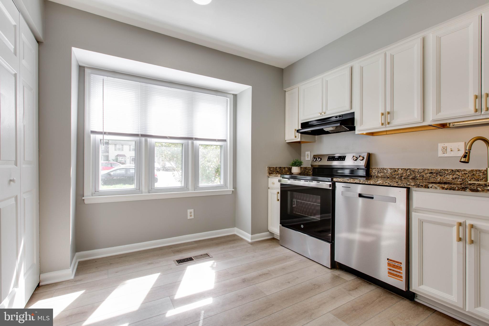 GOVERNORS LANDING - Residential