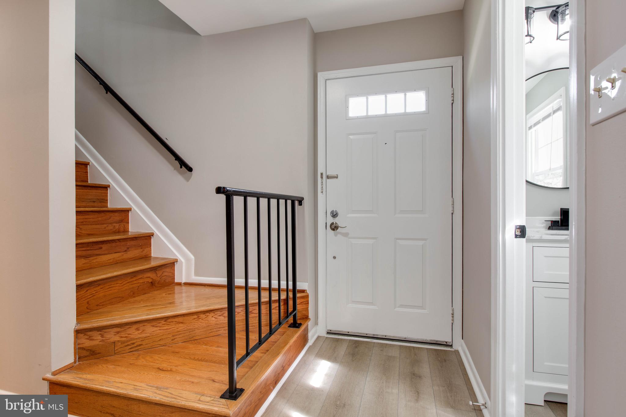 GOVERNORS LANDING - Residential