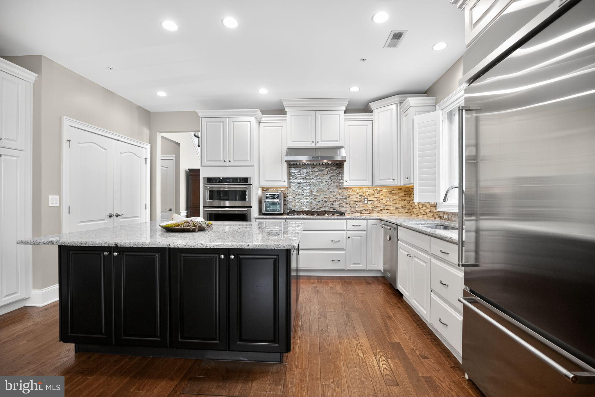THE ENCLAVE AT UPPER - Residential