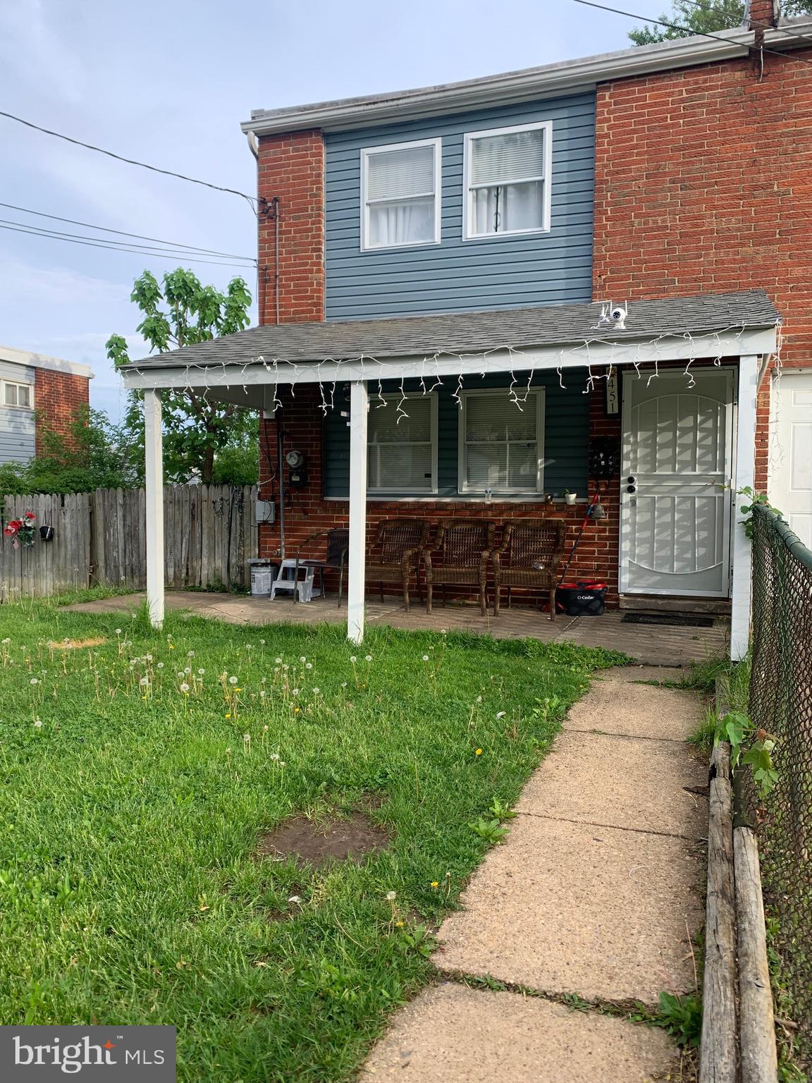 Owner seeking fast sale on a great investment. Has had many updates in new kitchen + appliances. New hardwood floors on first level.  Current tenant is an excellent pay of $1,600 monthly and would prefer to stay. A great opportunity for a savvy investor.