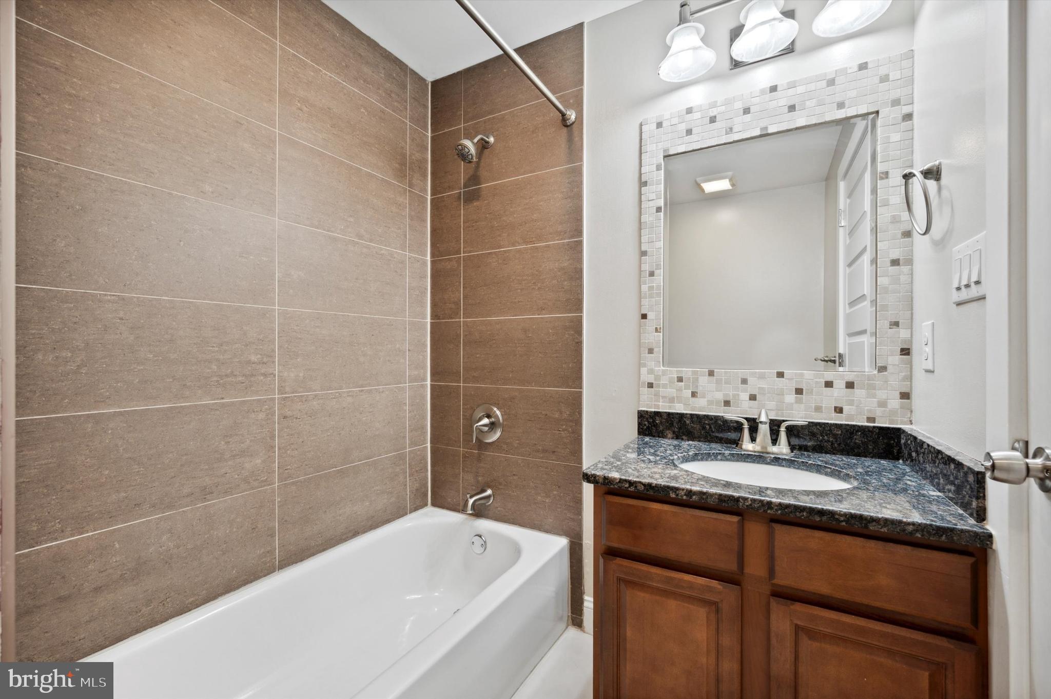 POINT BREEZE - Residential Lease