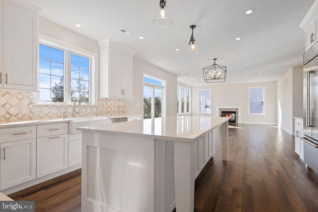 ESTATES AT STONECLIFF - Residential