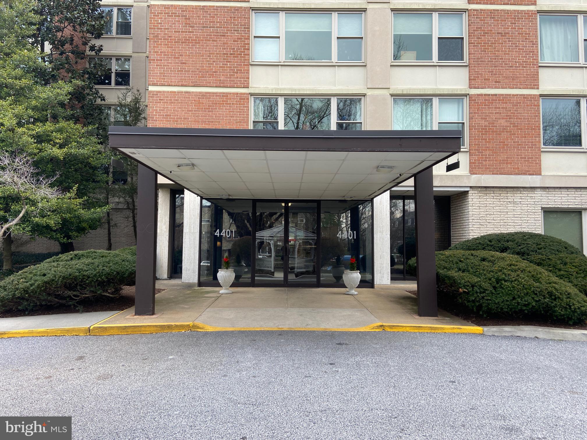 ROLAND PARK - Residential Lease
