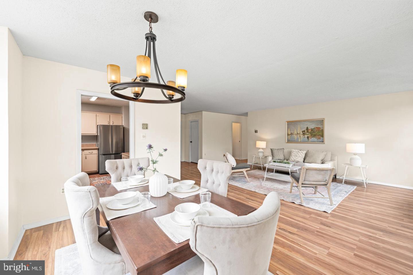 ROLAND PARK - Residential Lease