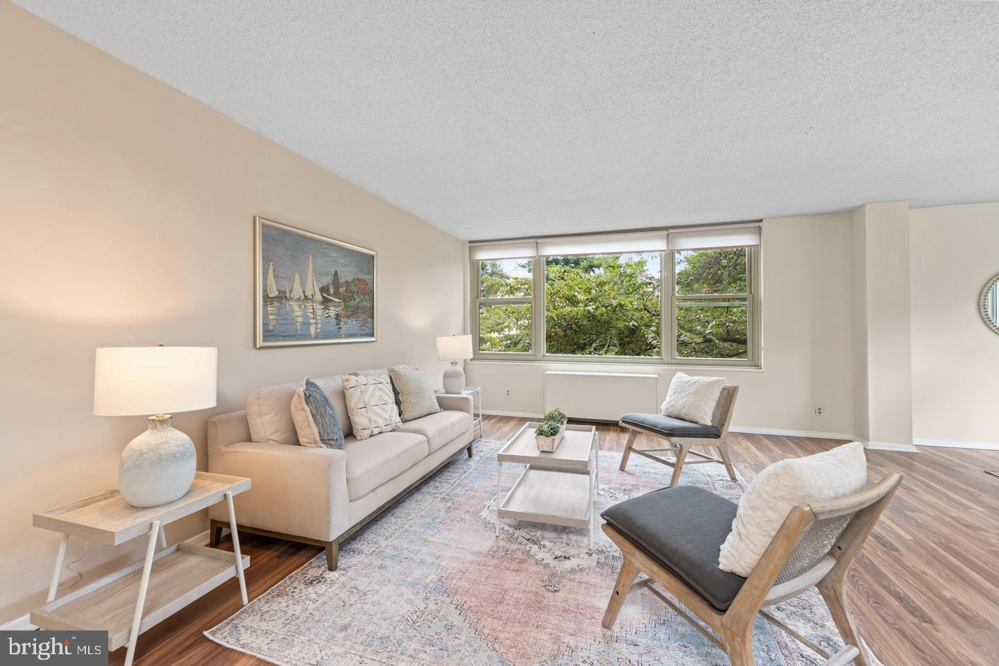 ROLAND PARK - Residential Lease