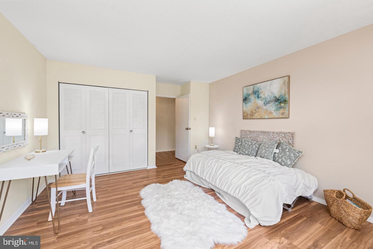 ROLAND PARK - Residential Lease