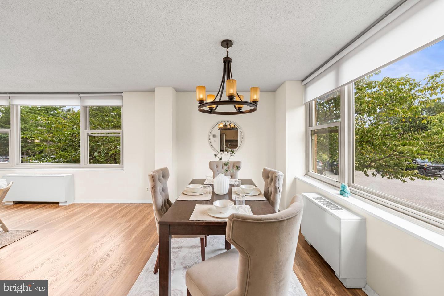 ROLAND PARK - Residential Lease