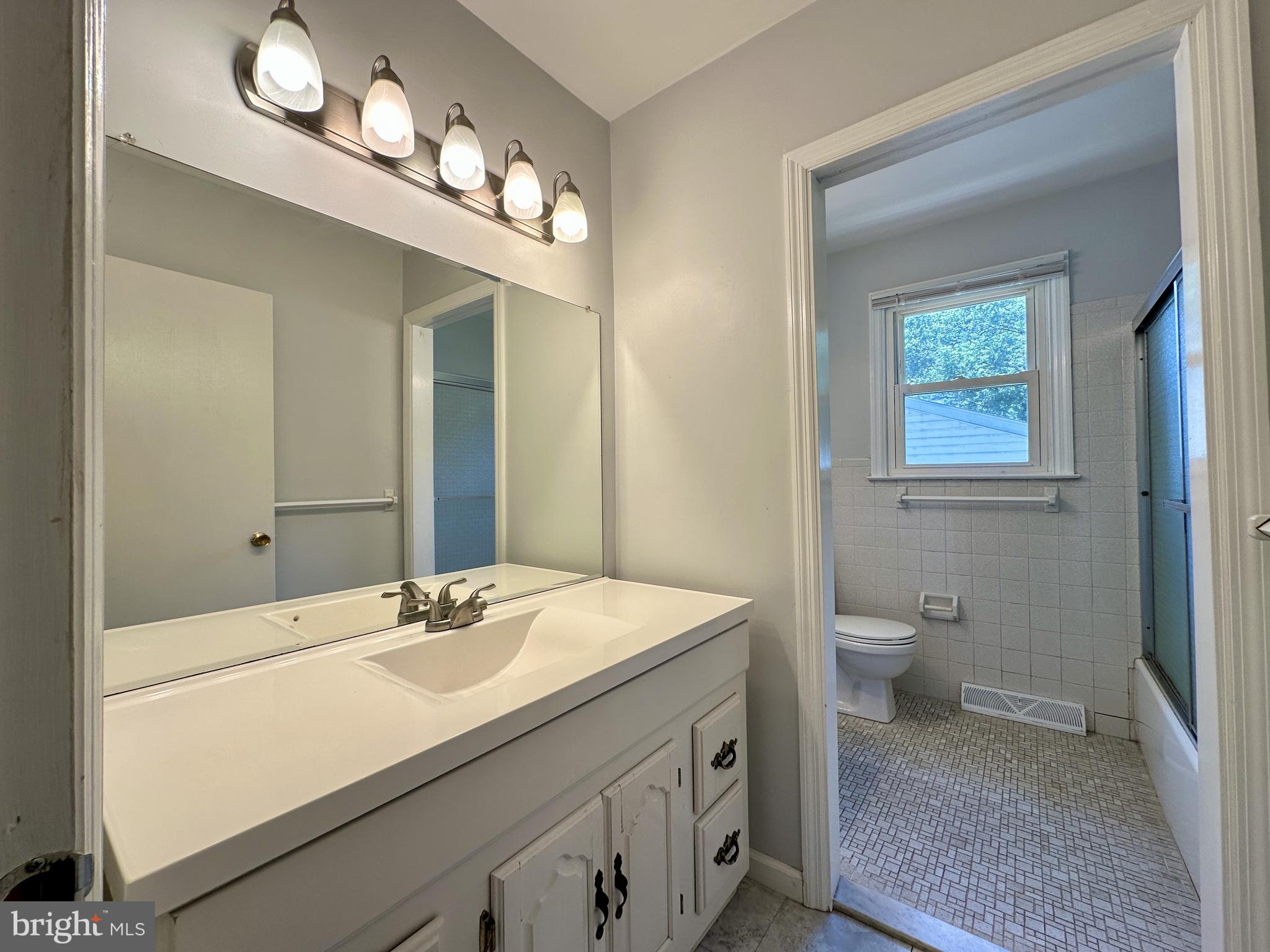 ARUNDEL - Residential