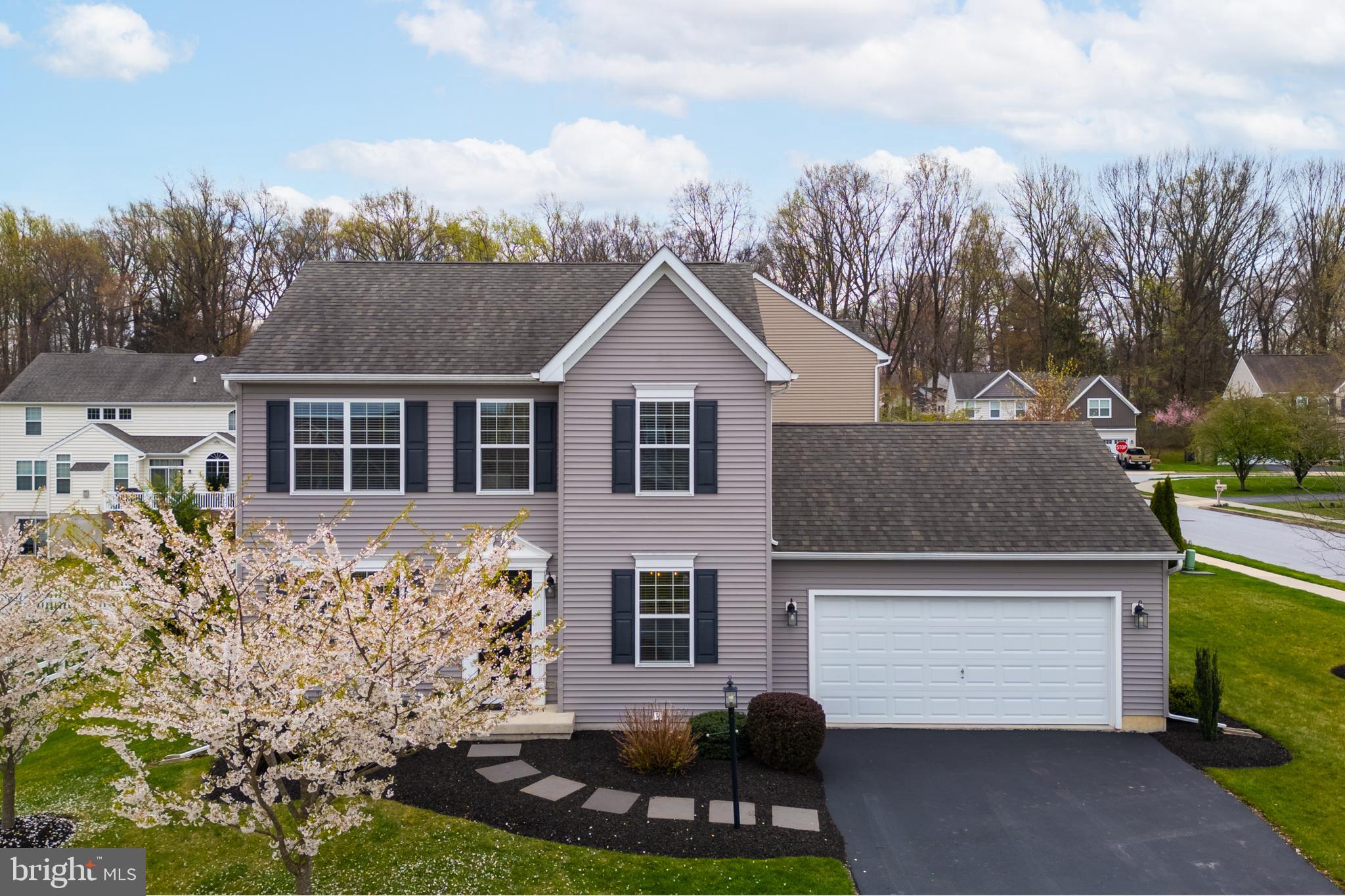 KINGS GRANT - Residential