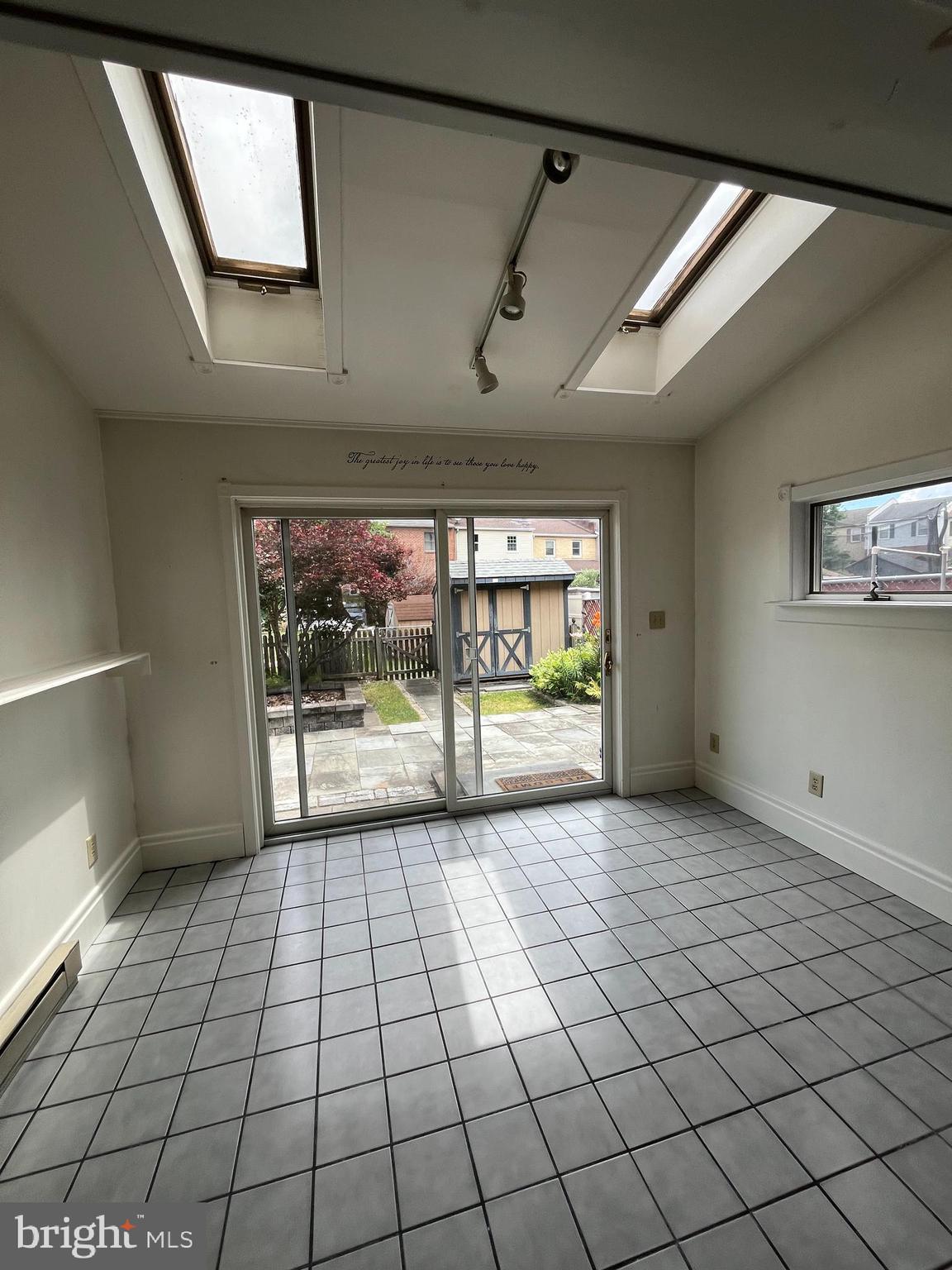 COLDBROOK - Residential