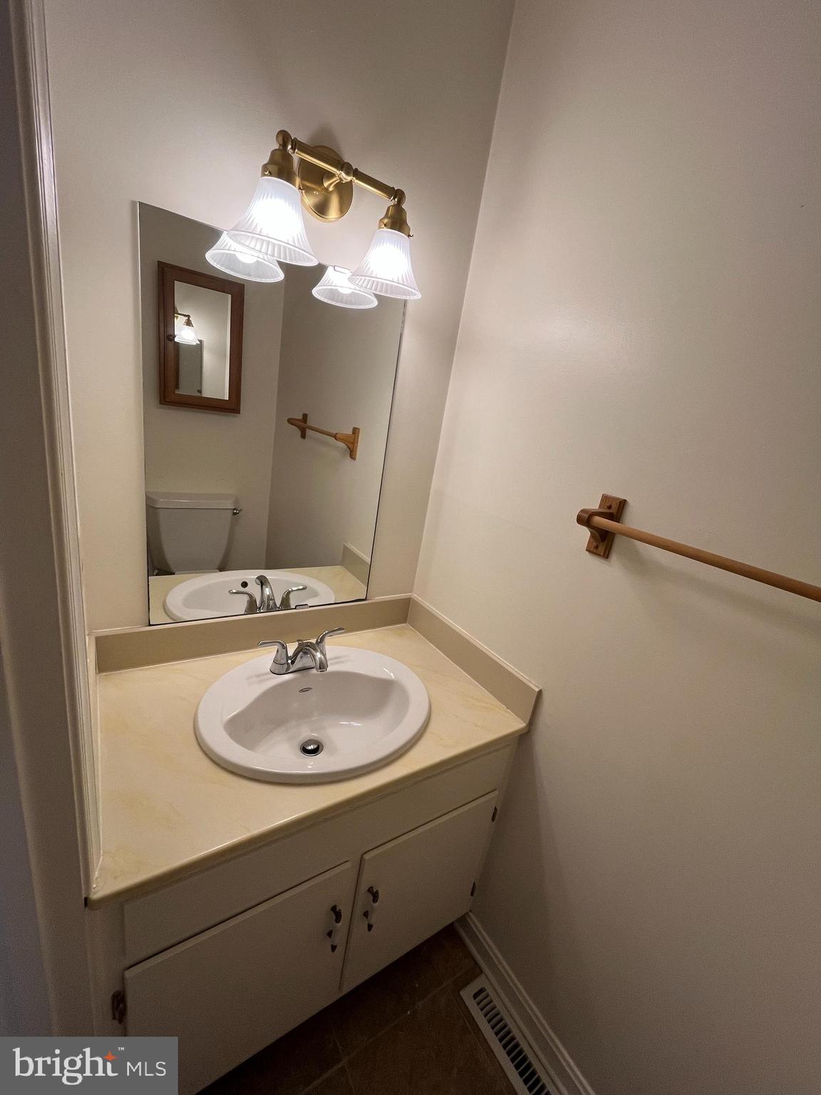 COLDBROOK - Residential
