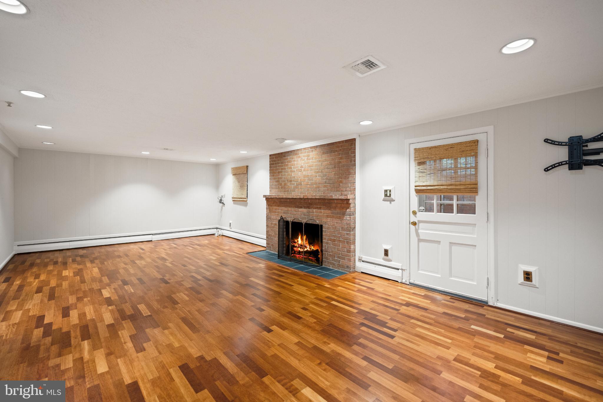 PARKVIEW HILLS - Residential