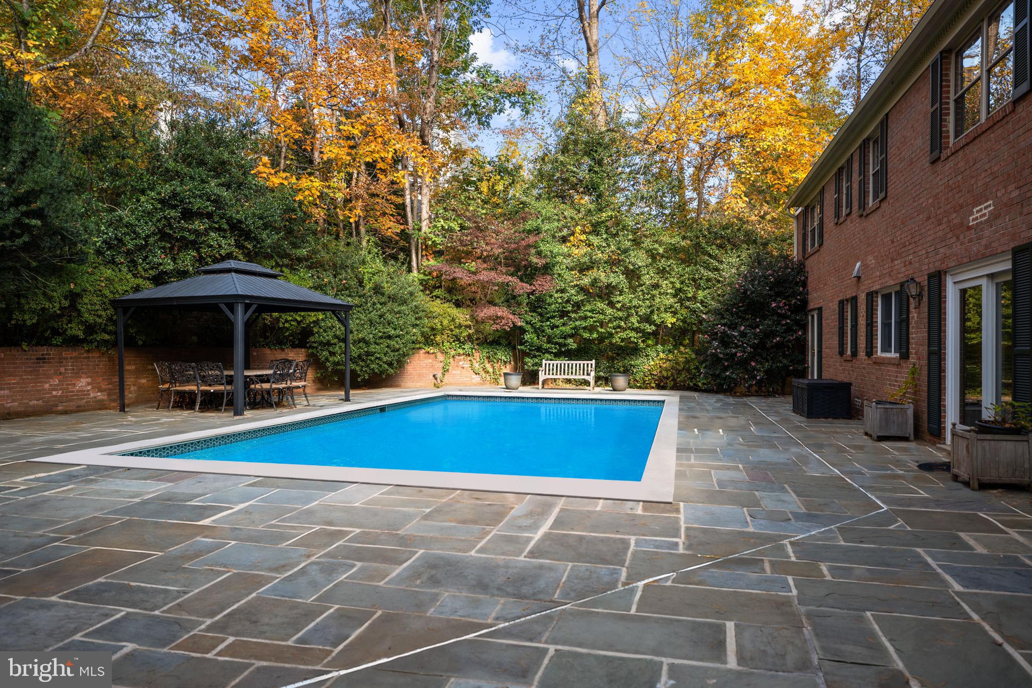 PARKVIEW HILLS - Residential