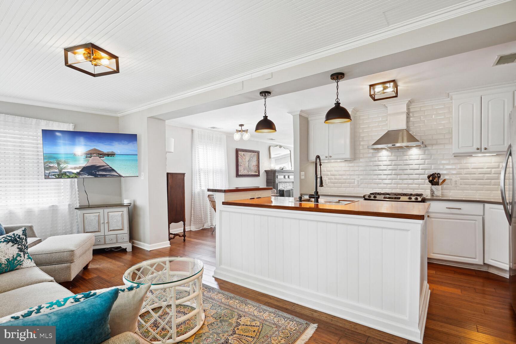 NEW ALEXANDRIA - Residential