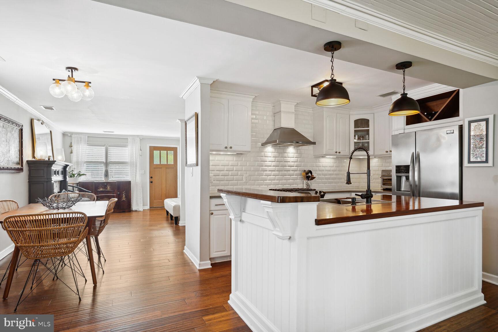 NEW ALEXANDRIA - Residential