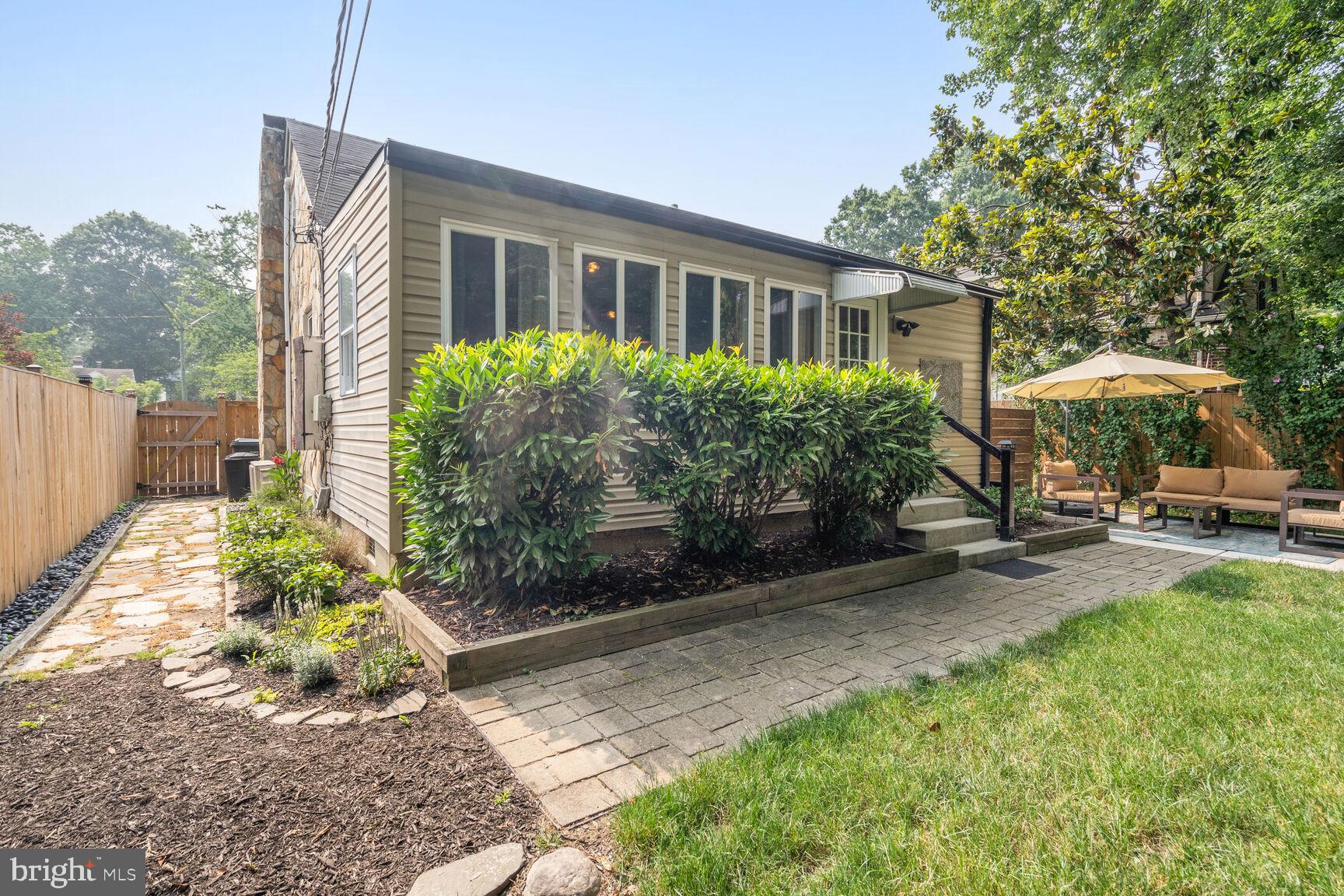 NEW ALEXANDRIA - Residential