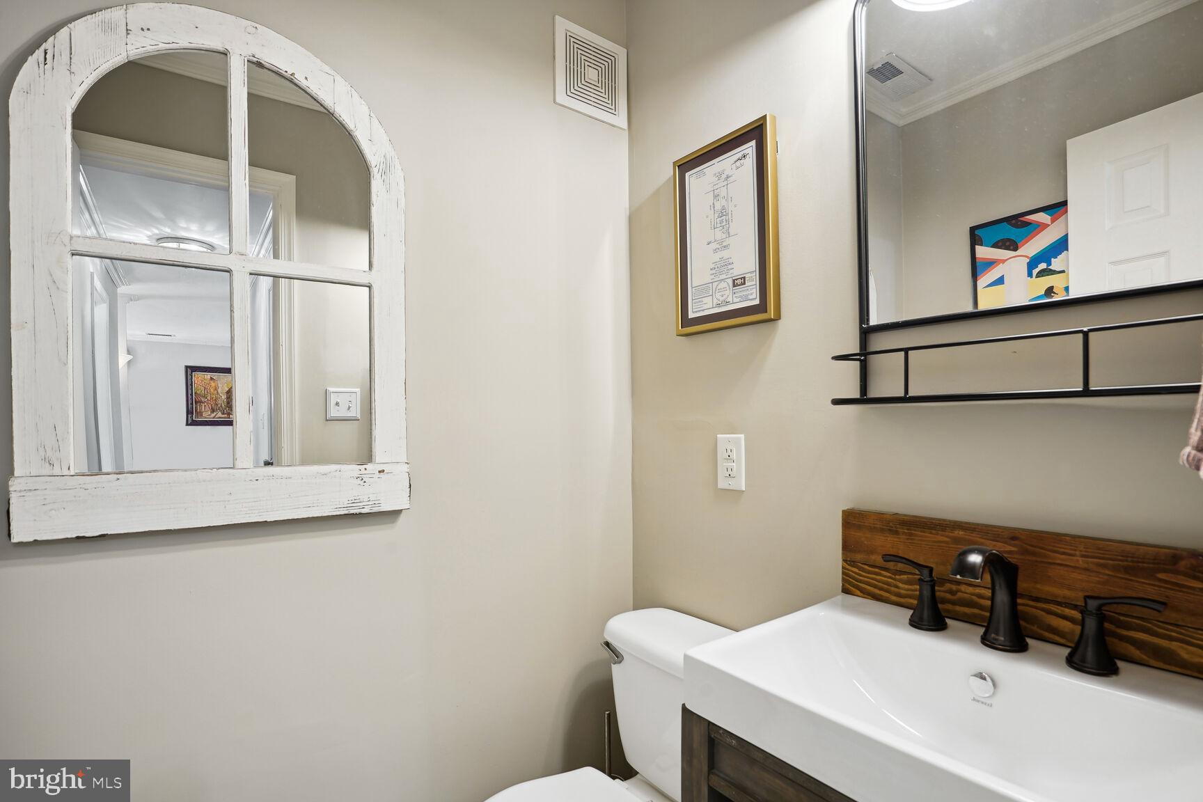 NEW ALEXANDRIA - Residential