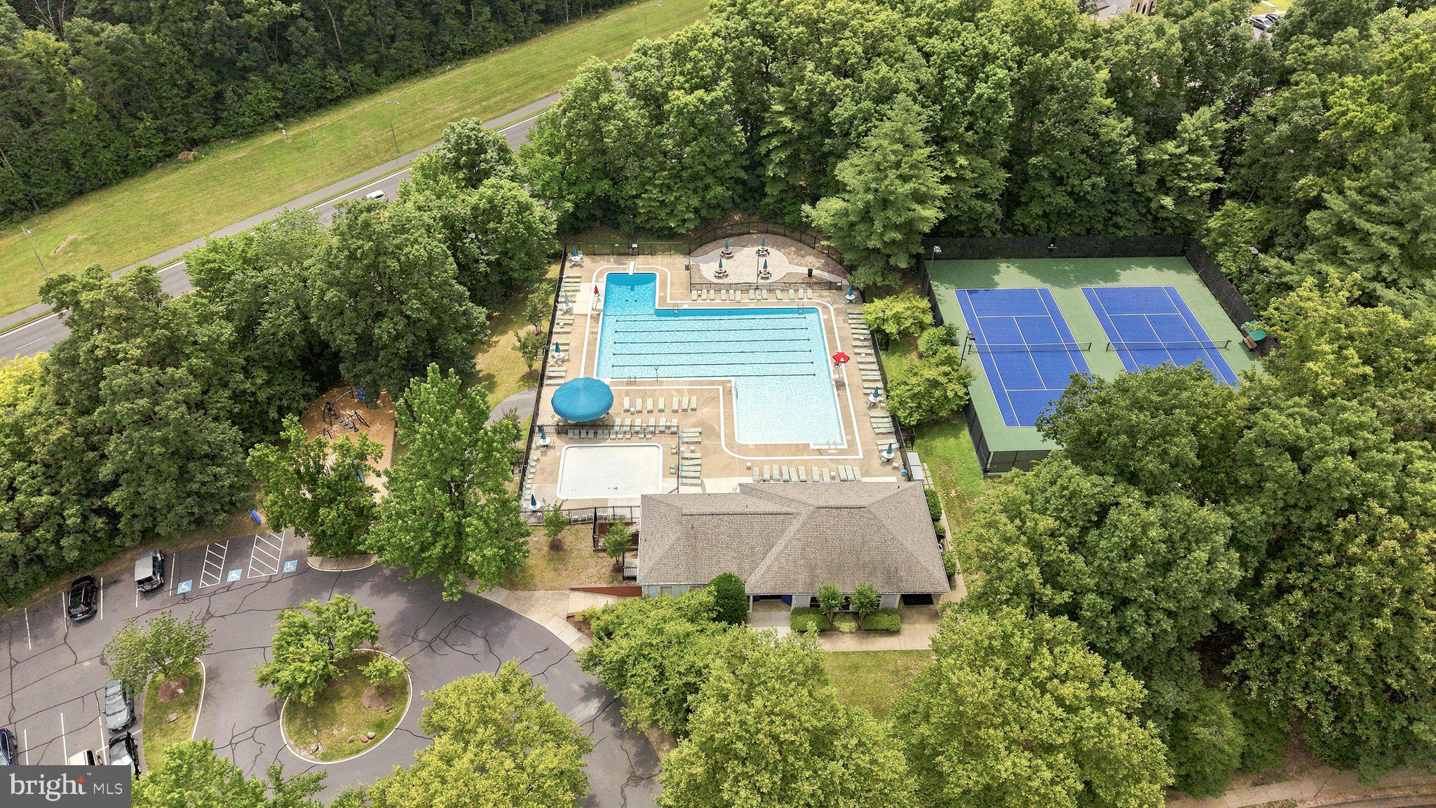 SUNSET RIDGE - Residential