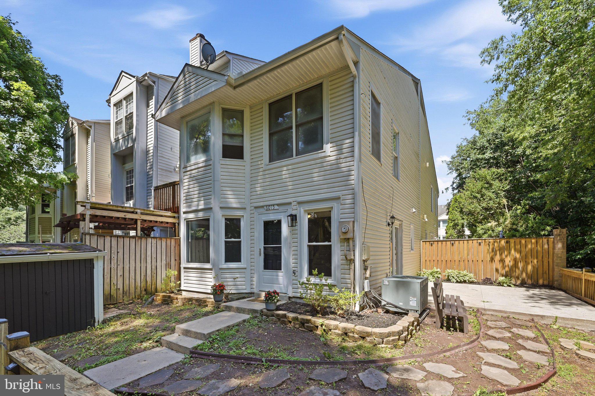 SUNSET RIDGE - Residential