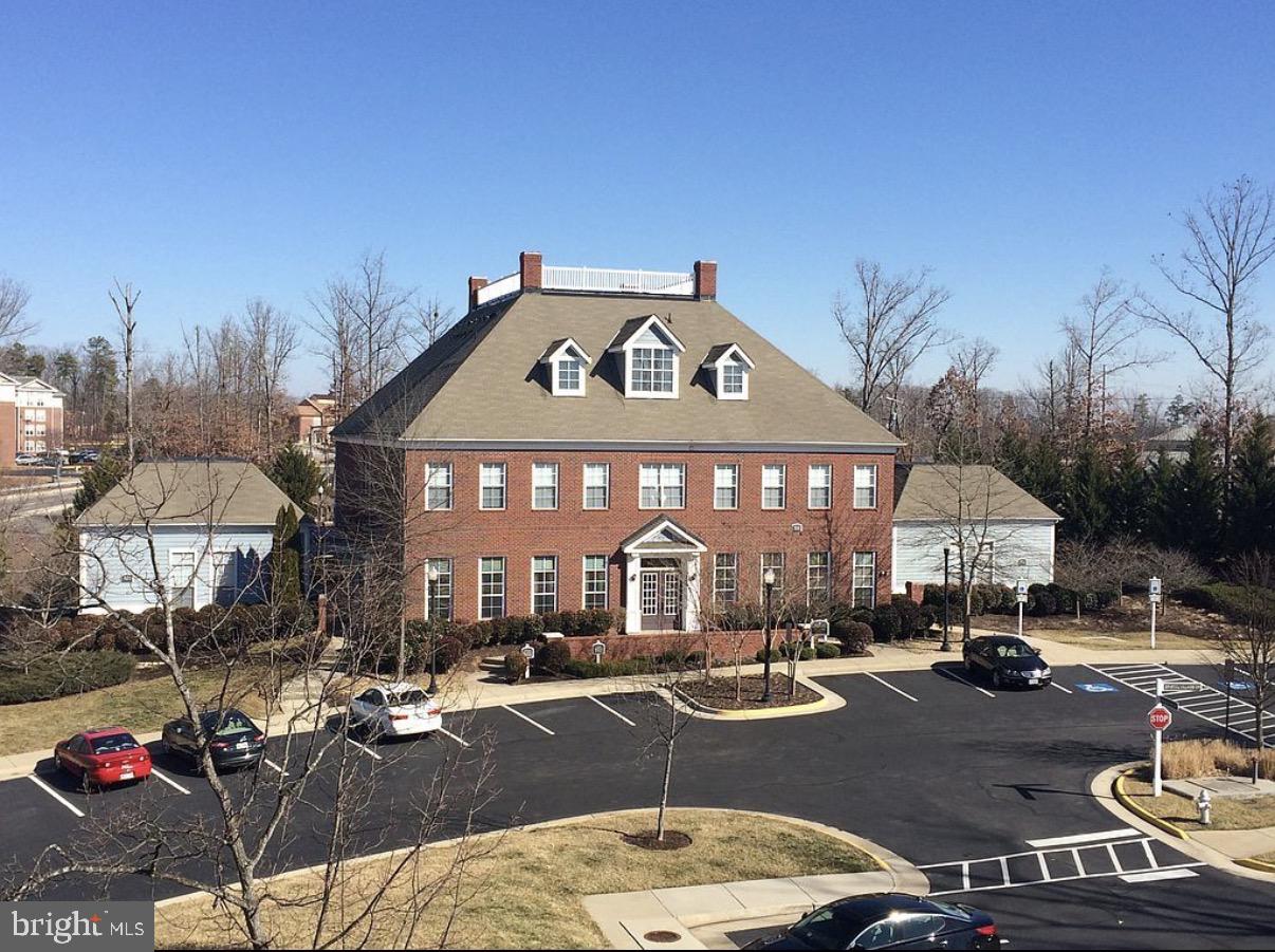 BRISTOL VILLAGE-CHARTER - Residential