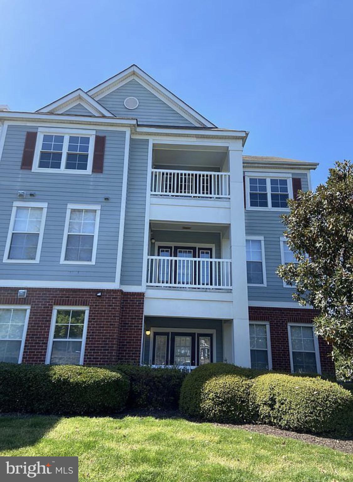 BRISTOL VILLAGE-CHARTER - Residential