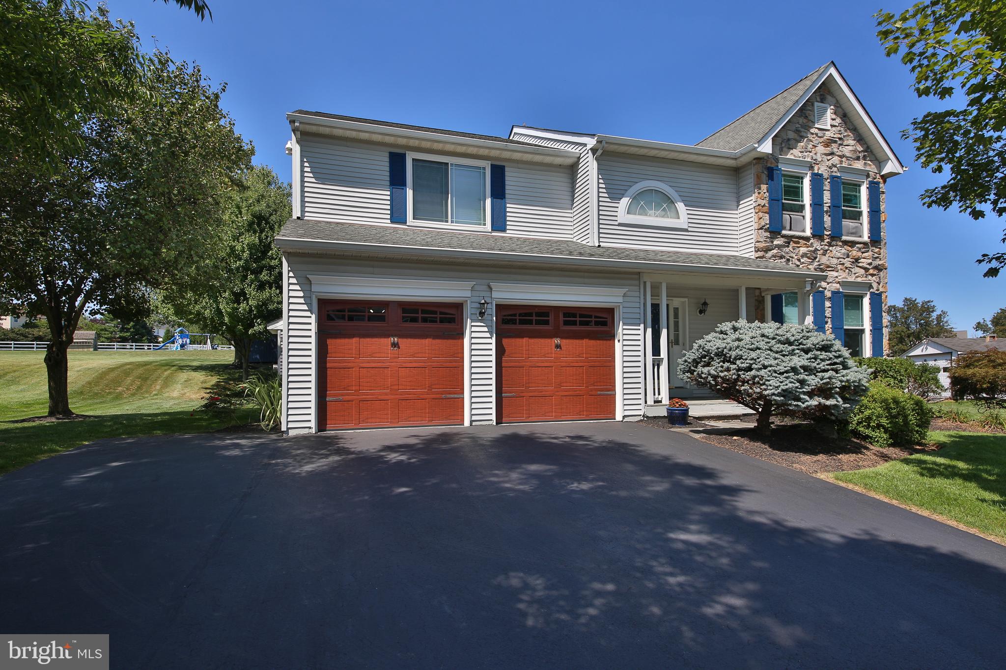 THE HIGHLANDS - Residential