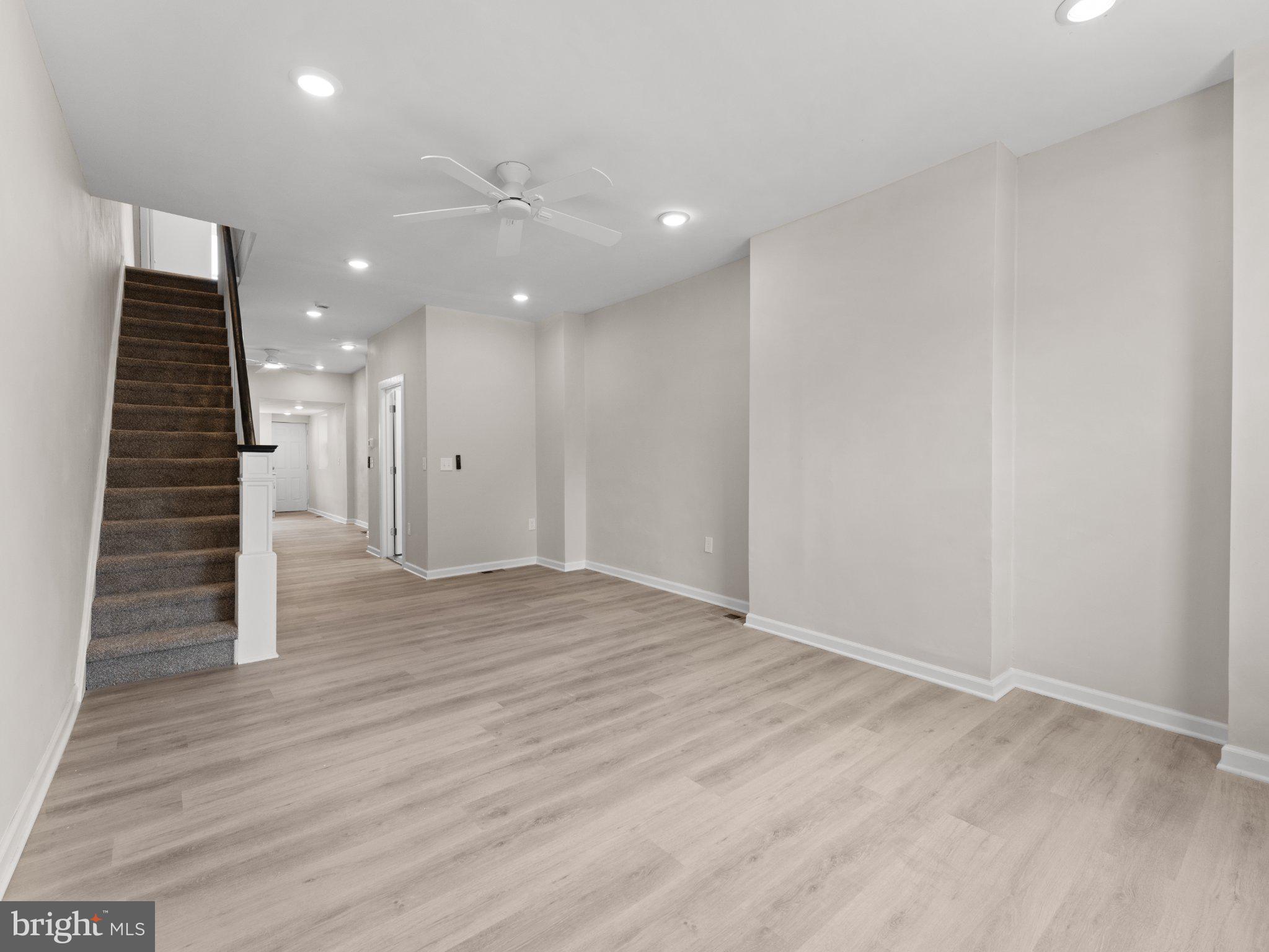 PORT RICHMOND - Residential