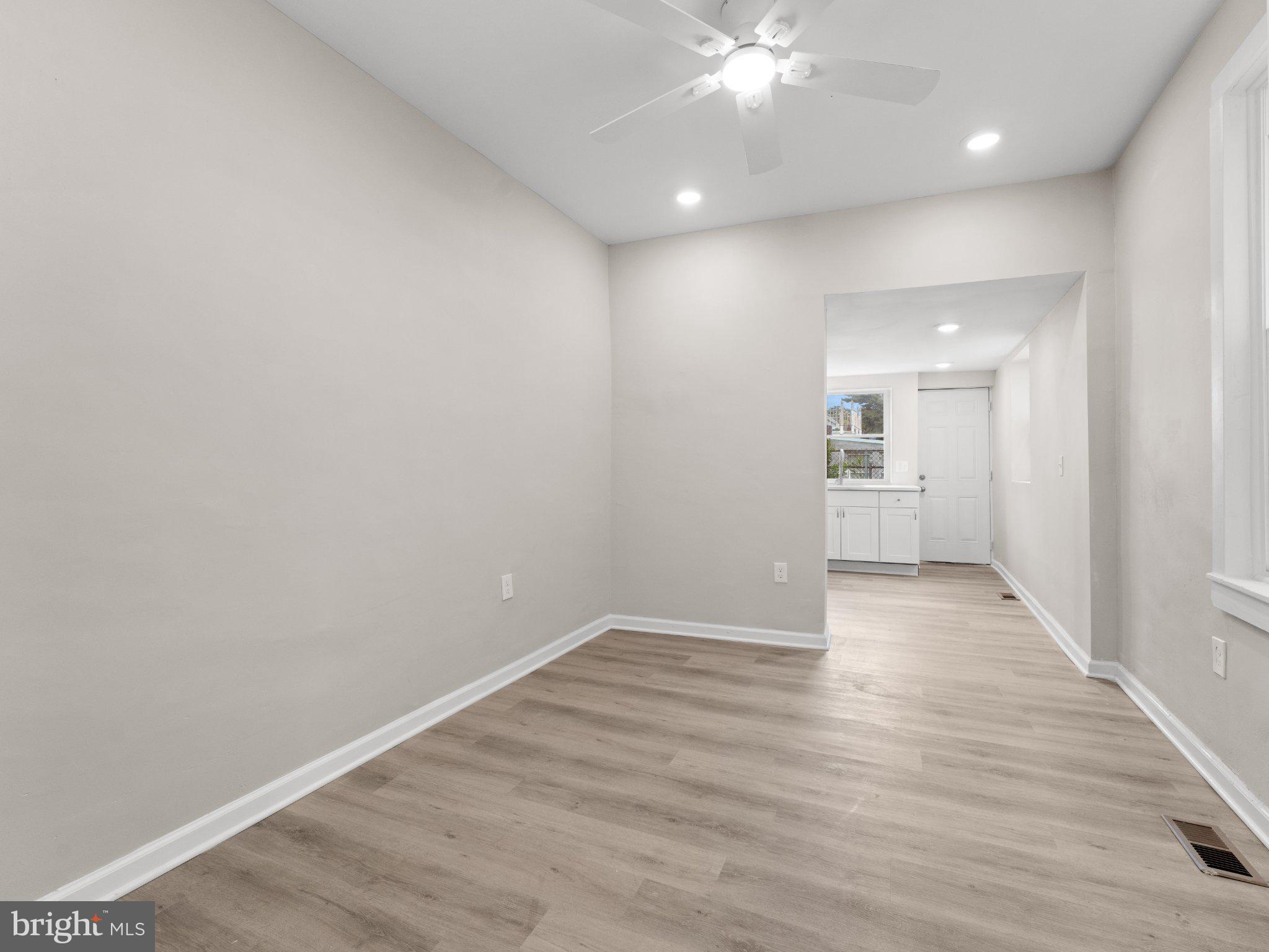 PORT RICHMOND - Residential