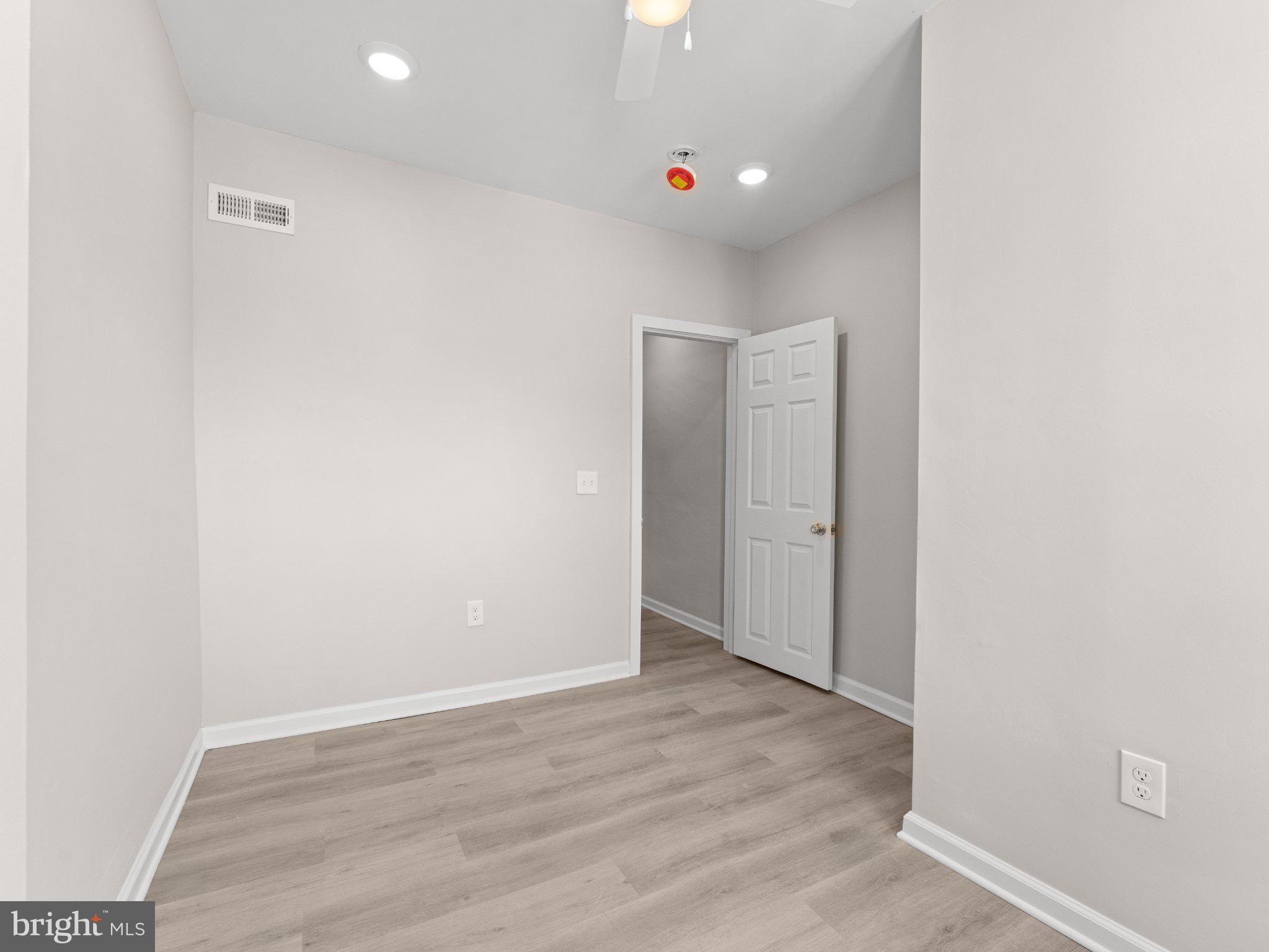 PORT RICHMOND - Residential