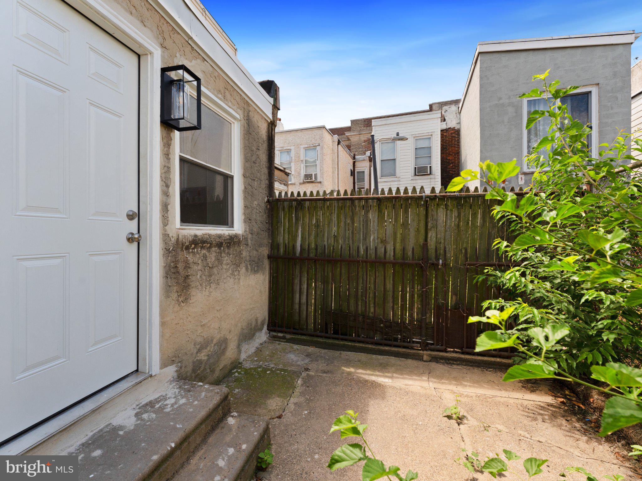 PORT RICHMOND - Residential