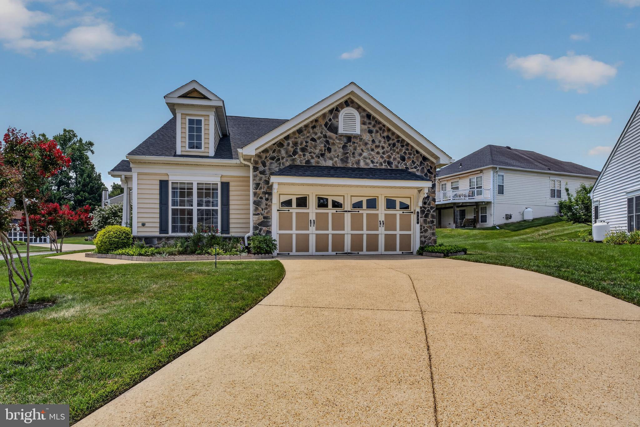 HAWTHORNE GREENE - Residential