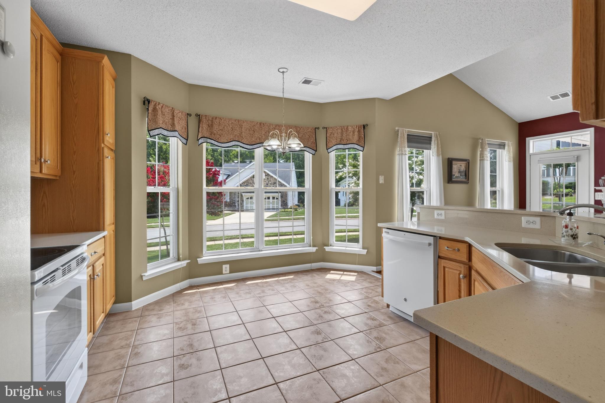 HAWTHORNE GREENE - Residential