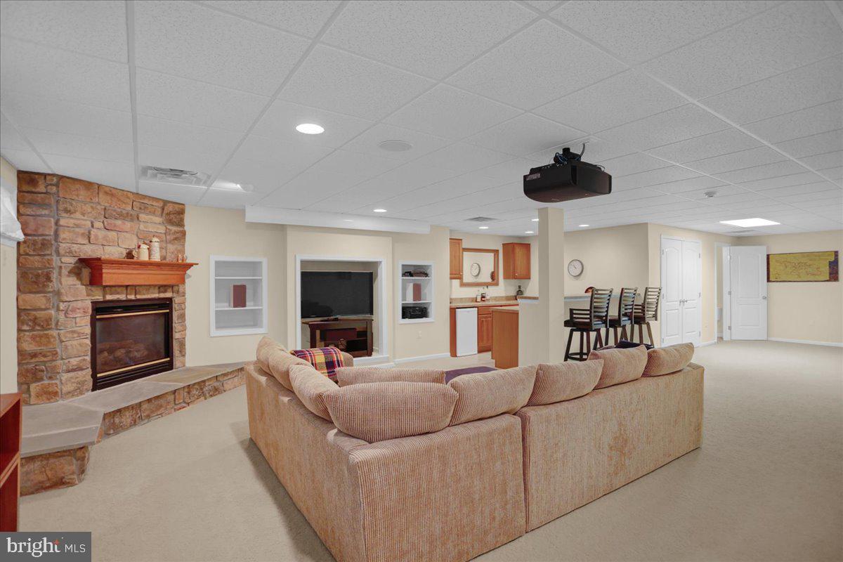 ROSEWOOD HILLS - Residential