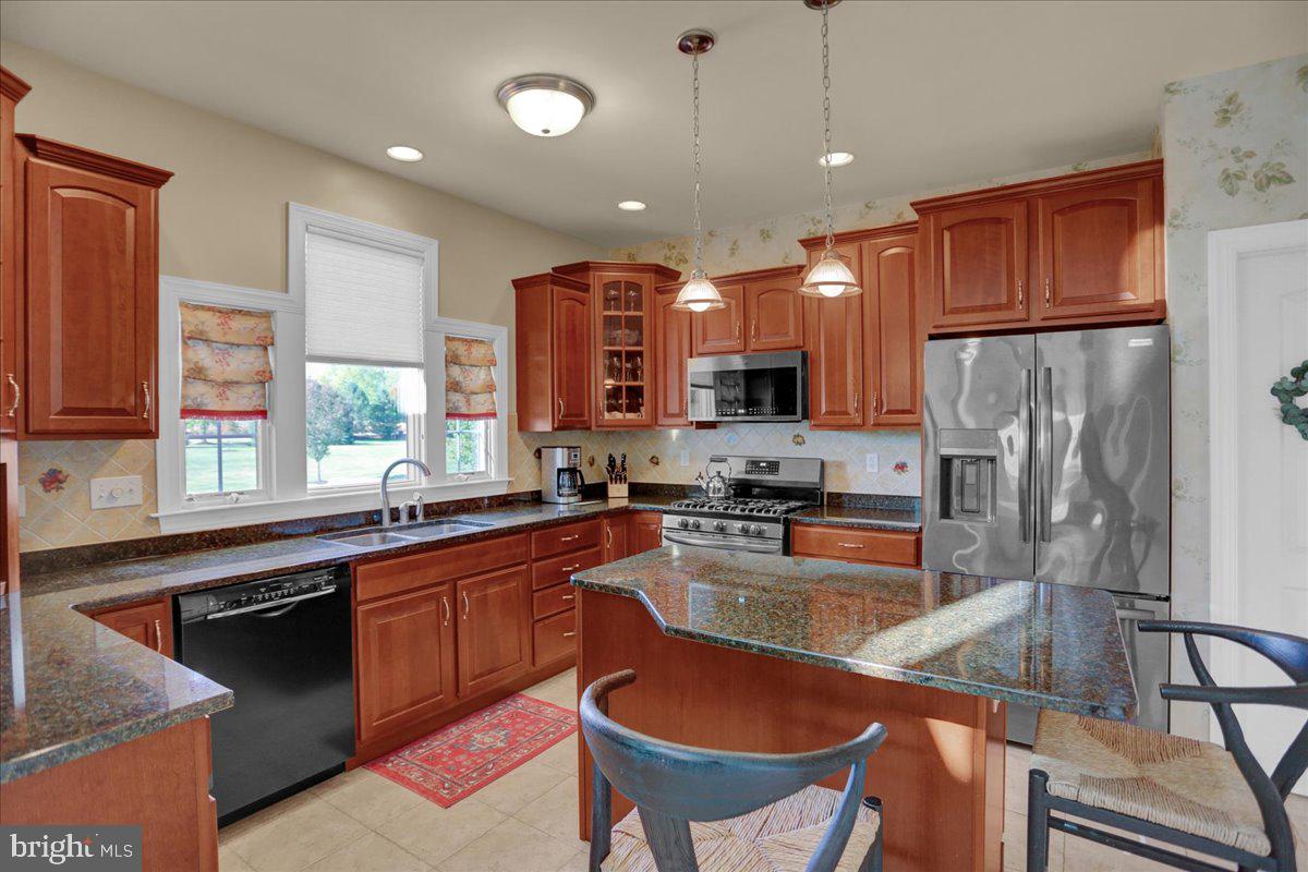 ROSEWOOD HILLS - Residential
