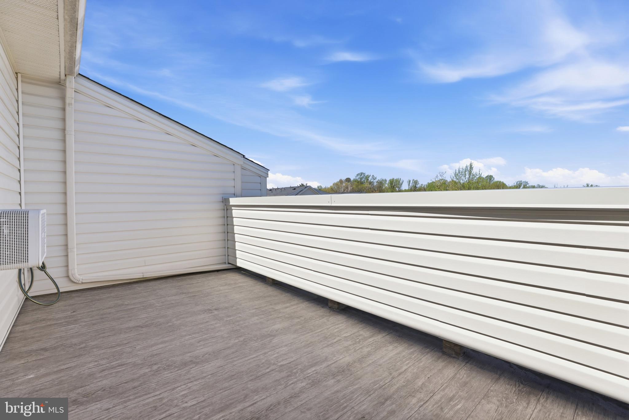 OXFORD SQUARE - Residential Lease
