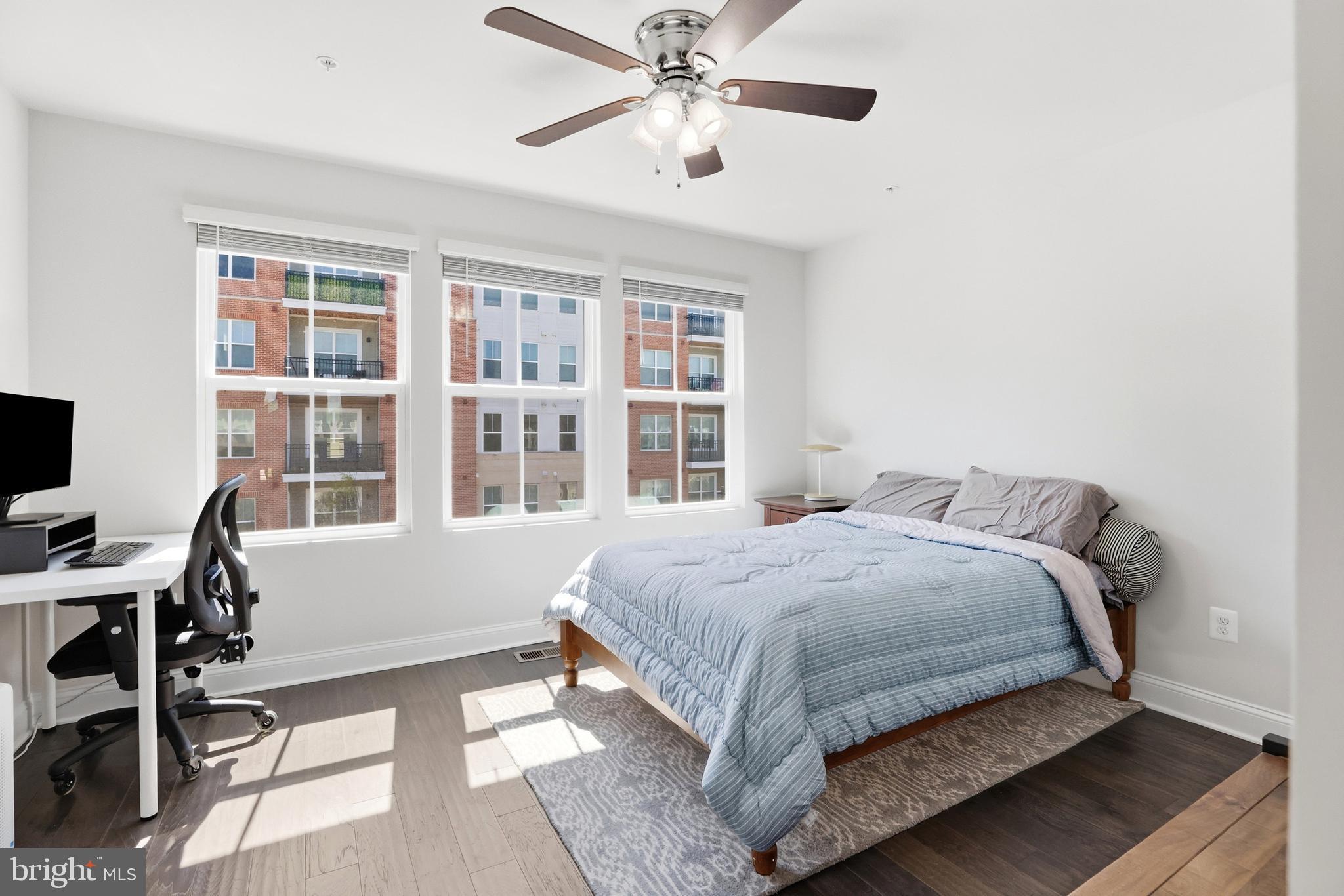 OXFORD SQUARE - Residential Lease
