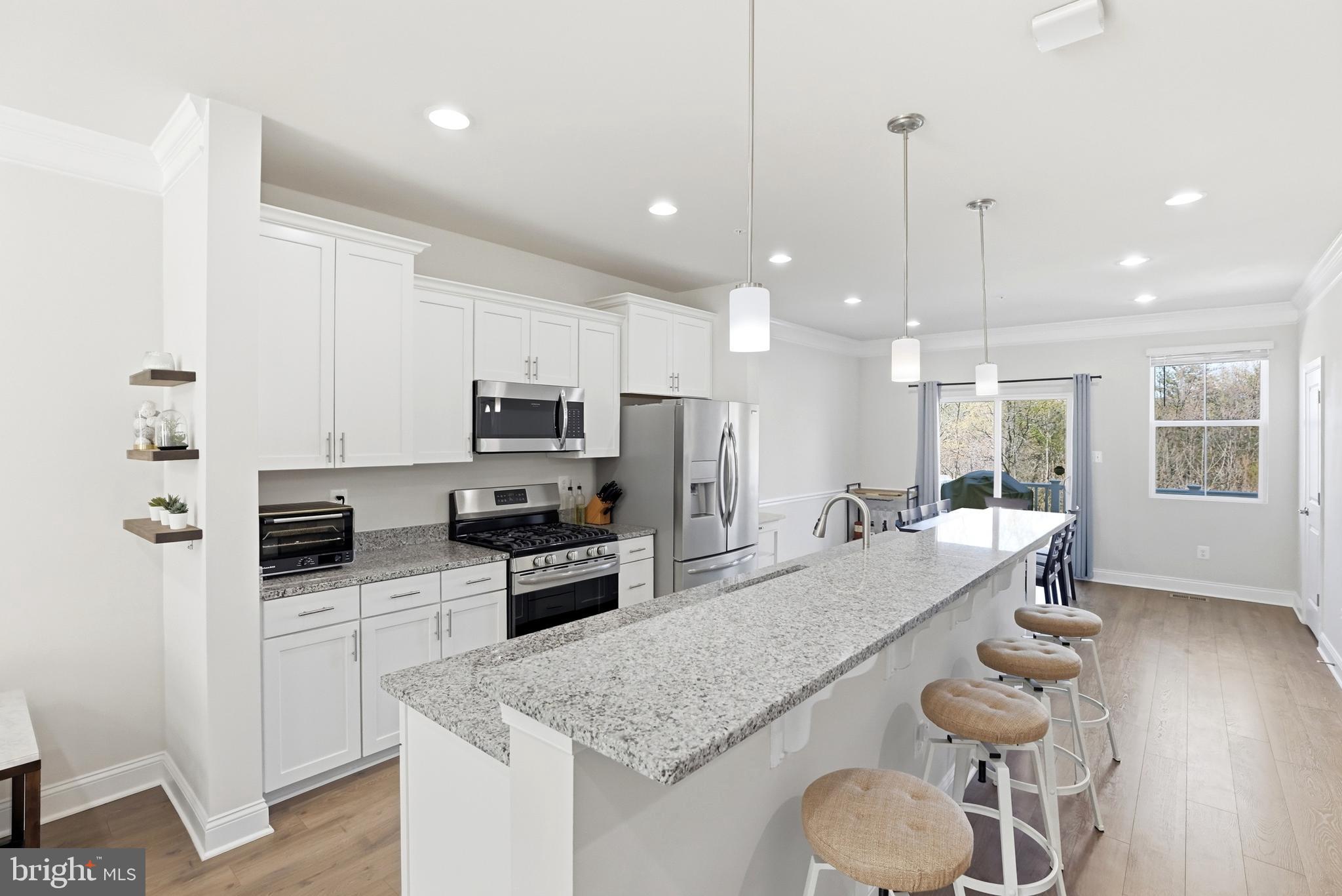 OXFORD SQUARE - Residential Lease