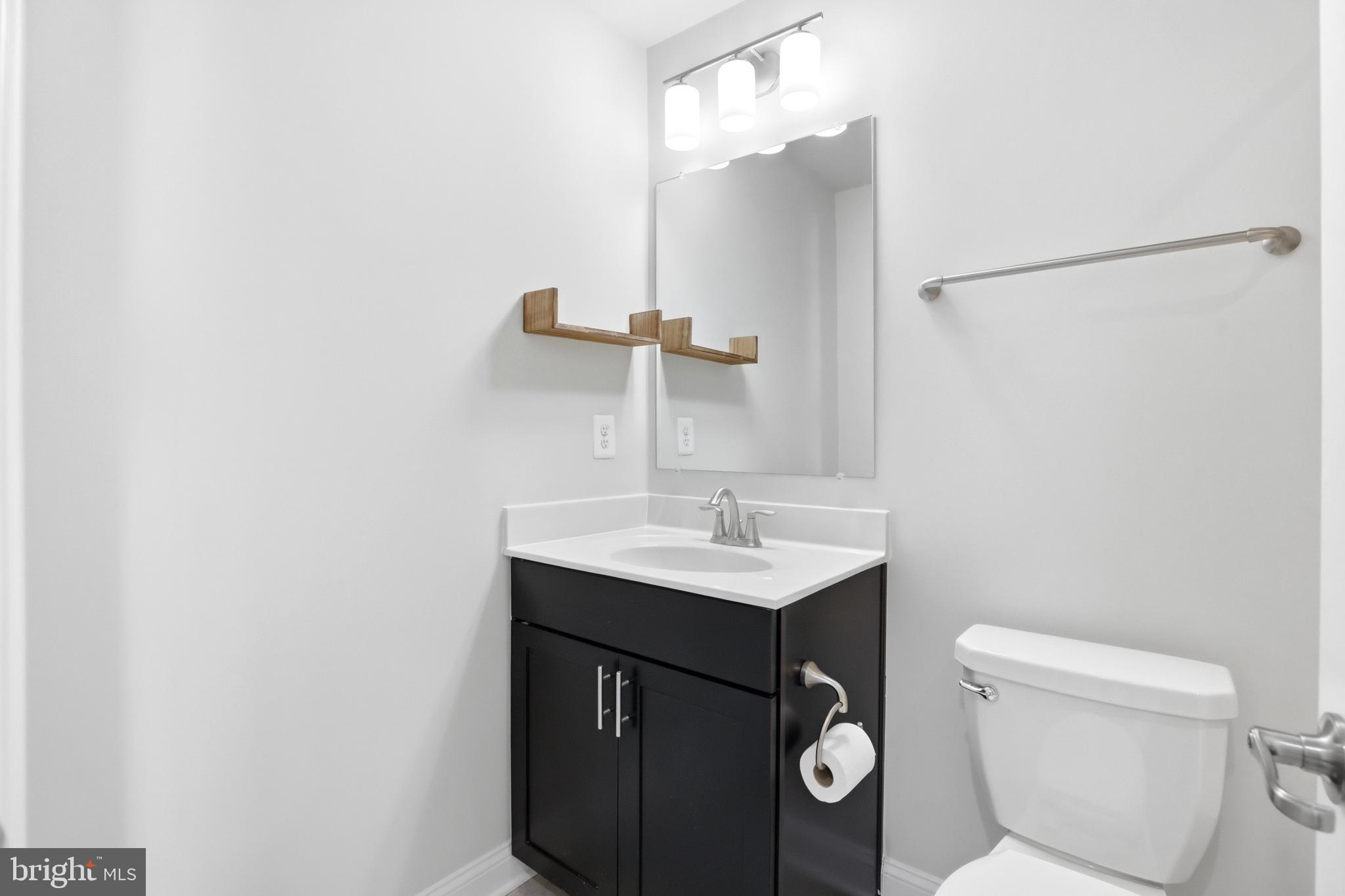 OXFORD SQUARE - Residential Lease