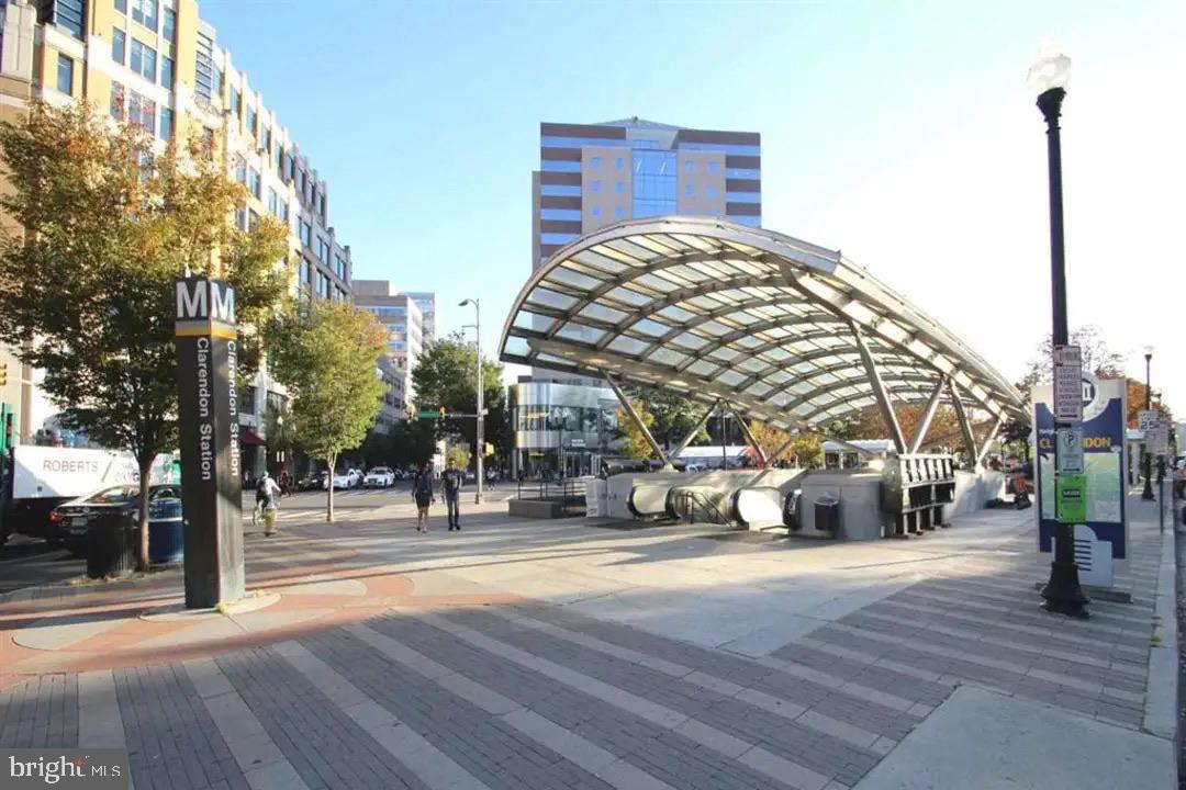 BROMPTONS AT CLARENDON - Residential Lease