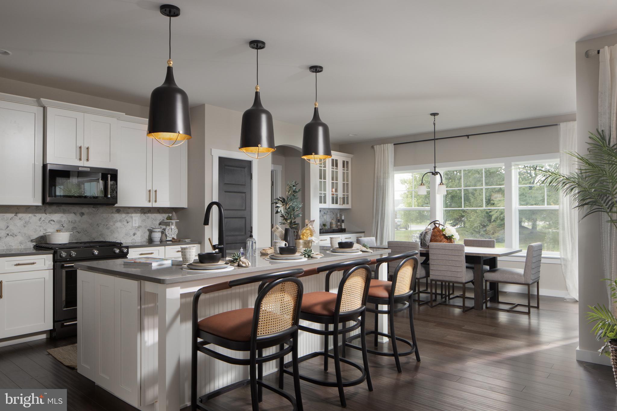 LEXINGTON POINTE - Residential