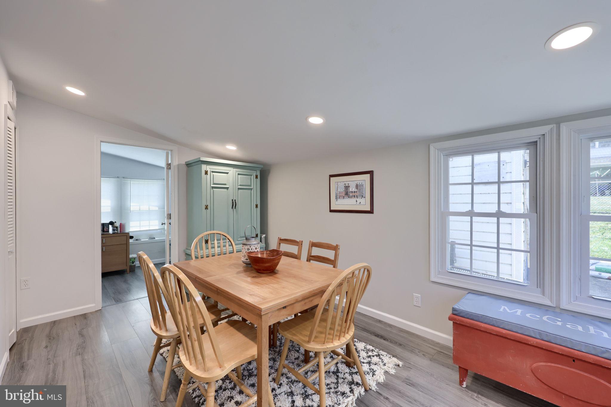 FOREST HILLS - Residential