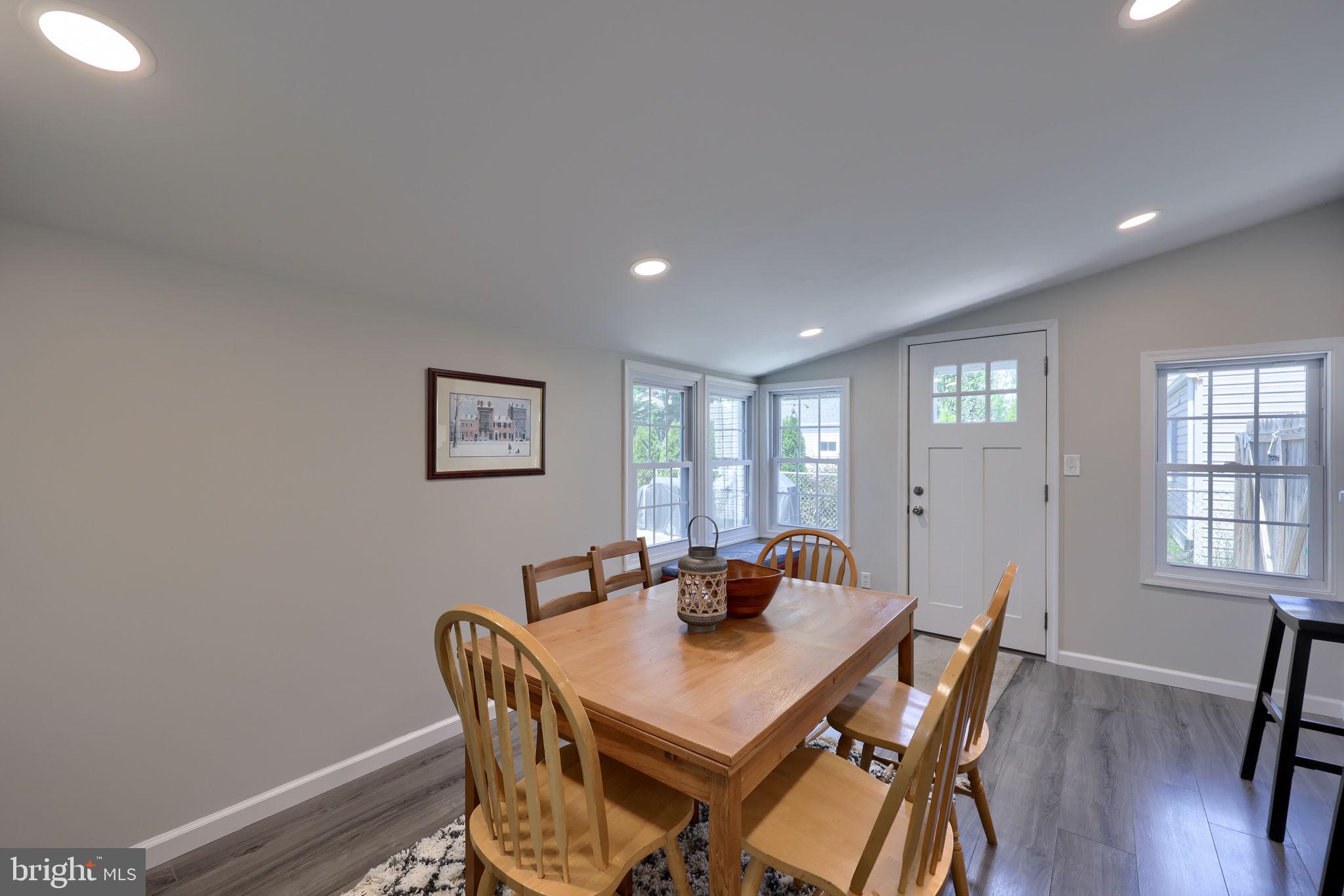 FOREST HILLS - Residential