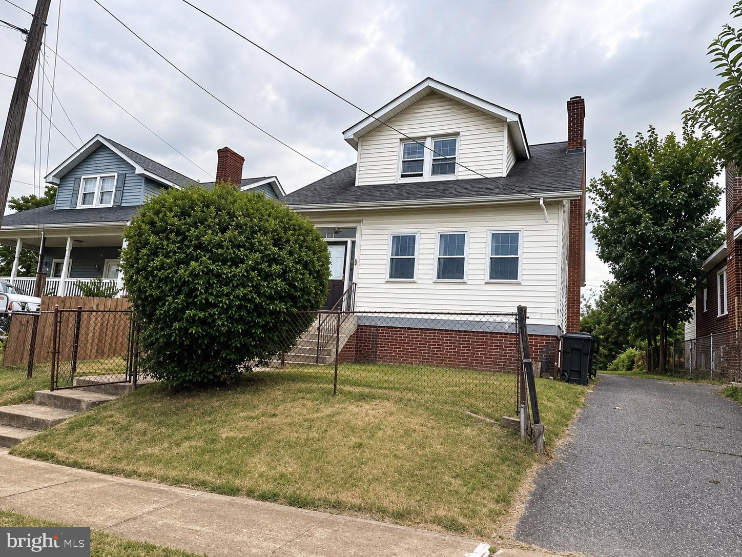 Tired of paying DC prices? This Capitol Heights home offers space, affordability, and the opportunity to build equity just minutes from Washington, DC.  This home offers a fantastic opportunity for first-time homebuyers, Washington DC commuters, and buyers seeking affordability without sacrificing space. Located in Capitol Heights, this home offers the chance to own in Prince George's County while remaining just minutes from WDC, Metro access, shopping, dining, and major commuter routes.
Inside, you'll find spacious living areas, hardwood flooring, a finished lower level, and flexible spaces that can adapt to your lifestyle. Whether you're purchasing your first home or looking for a property with long term upside, this home provides the opportunity to move in now and personalize over time.
No need to a premium for someone else's renovations when you can create your own vision and build equity along the way? Ask about renovation financing options, including FHA 203(k) programs, that may allow qualified buyers to finance improvements as part of their mortgage.
This home is ideal for buyers looking to enter the market, stay close to Washington, DC, and enjoy the benefits of homeownership at an affordable price point. With room to add personal touches and increase value over time, this property offers both comfort today and potential for tomorrow.
Schedule your private showing and discover the possibilities today!
Some Photos have been digitally enhanced for clarity and brightness.