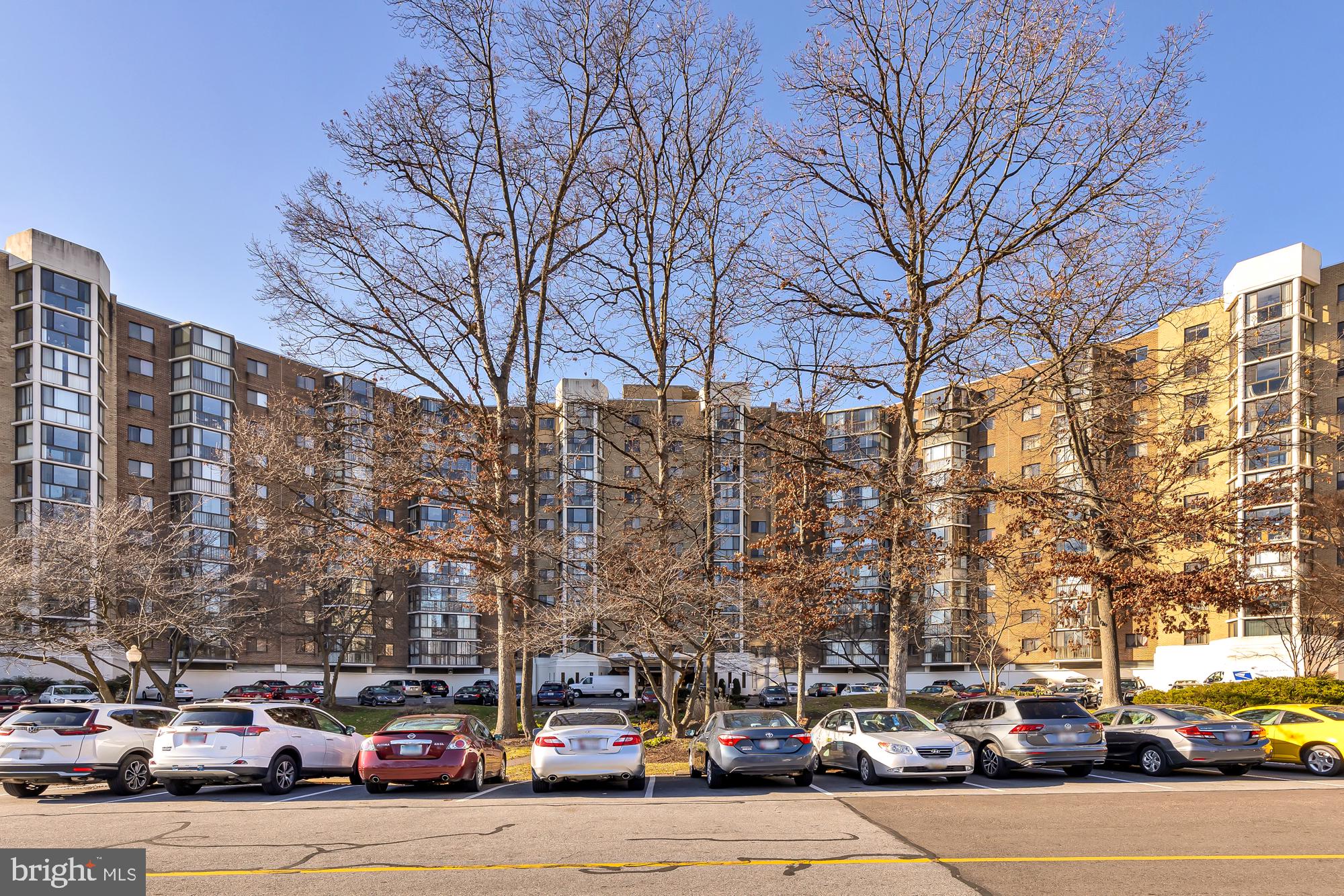 GREENS AT LEISURE WORLD - Residential
