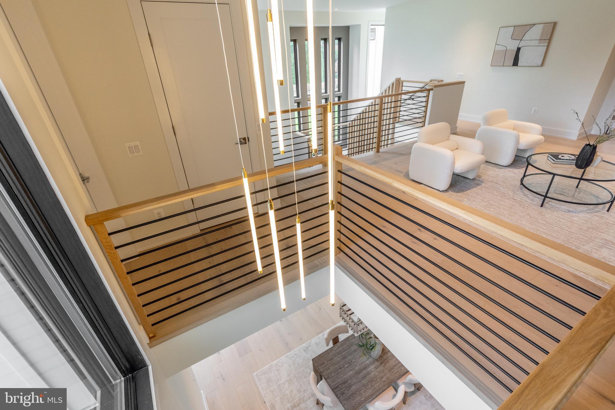 WESTBRIAR COUNTRY CLUB MANOR - Residential